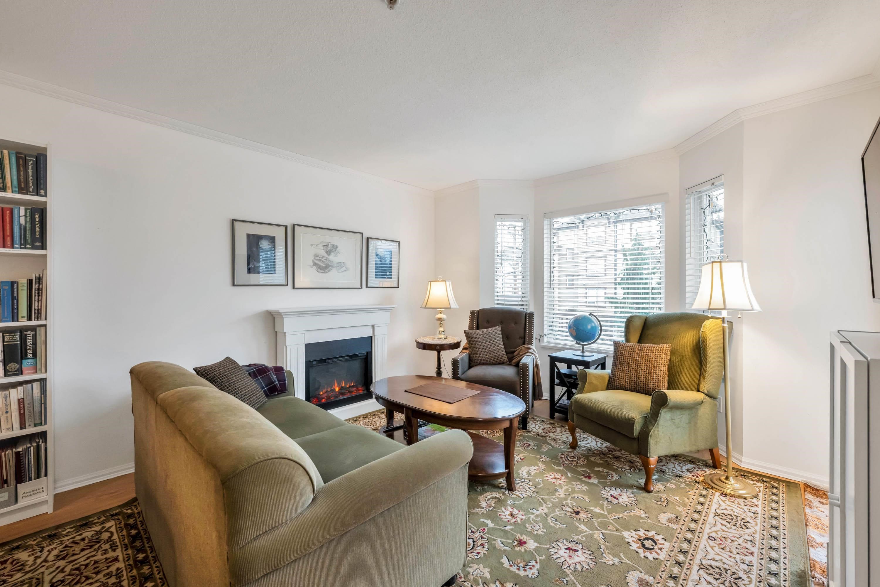 314 - 15255 18th Avenue, Surrey, V4A 1W9 — photo 3