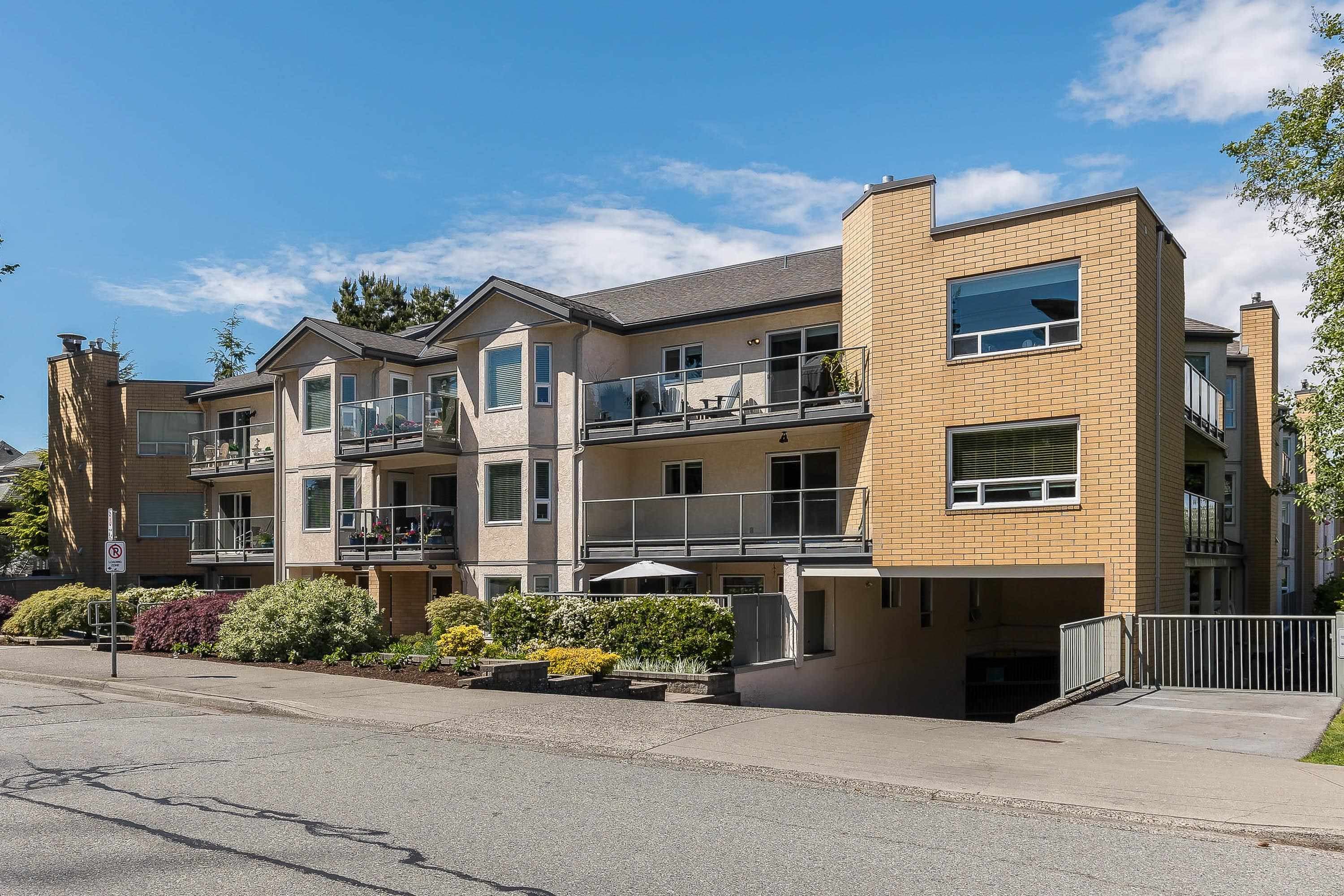 314 - 15255 18th Avenue, Surrey, V4A 1W9 — photo 1