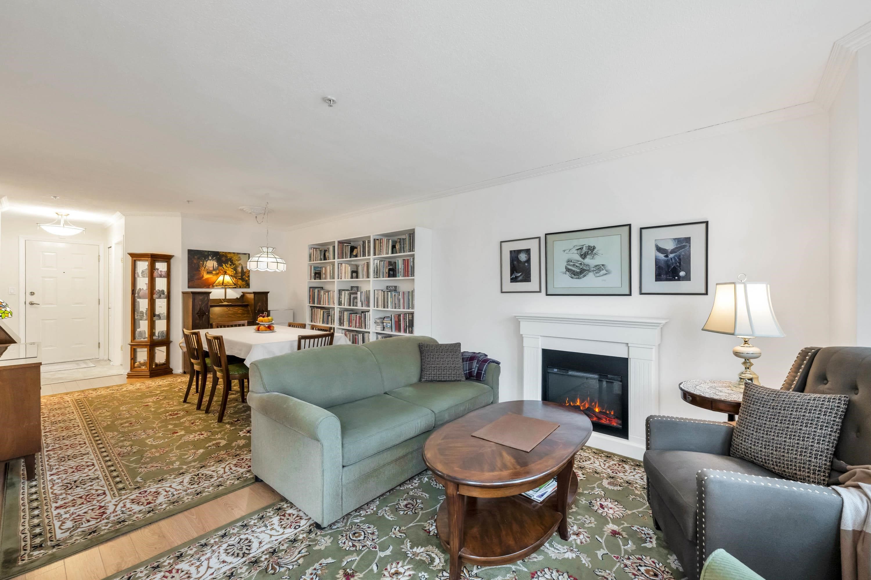 314 - 15255 18th Avenue, Surrey, V4A 1W9 — photo 4