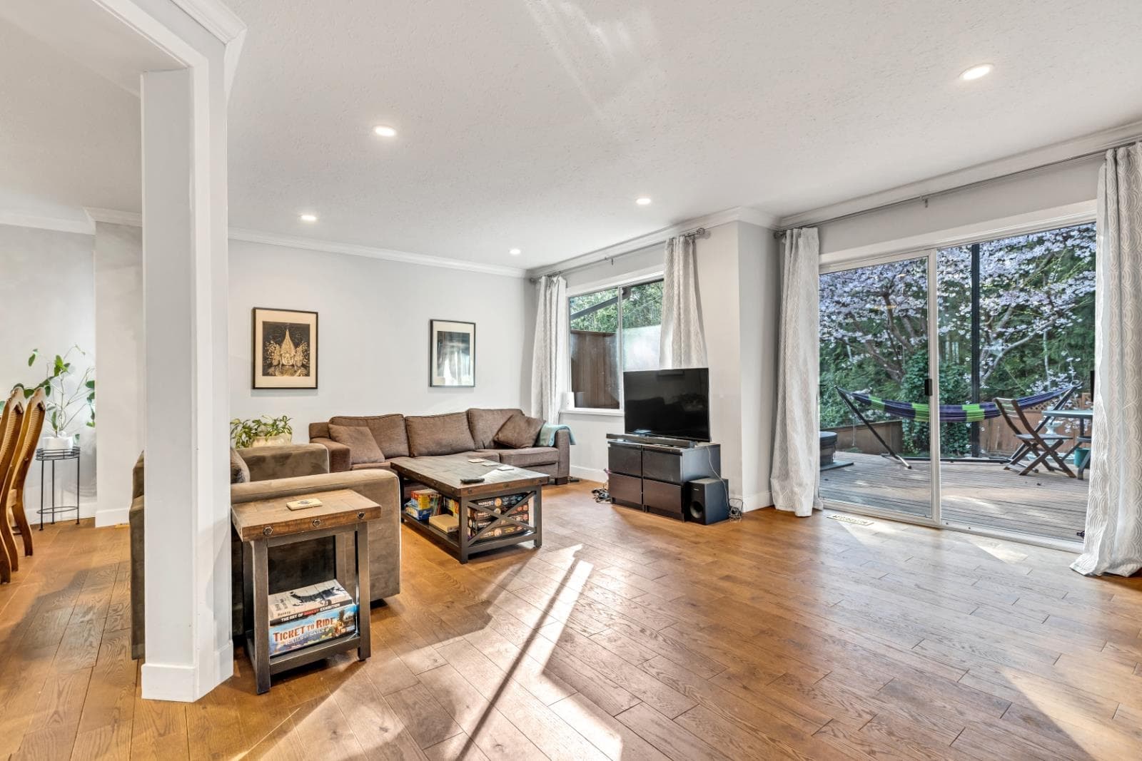 5853 Grousewoods Crescent, North Vancouver, V7R 4V3 — photo 3