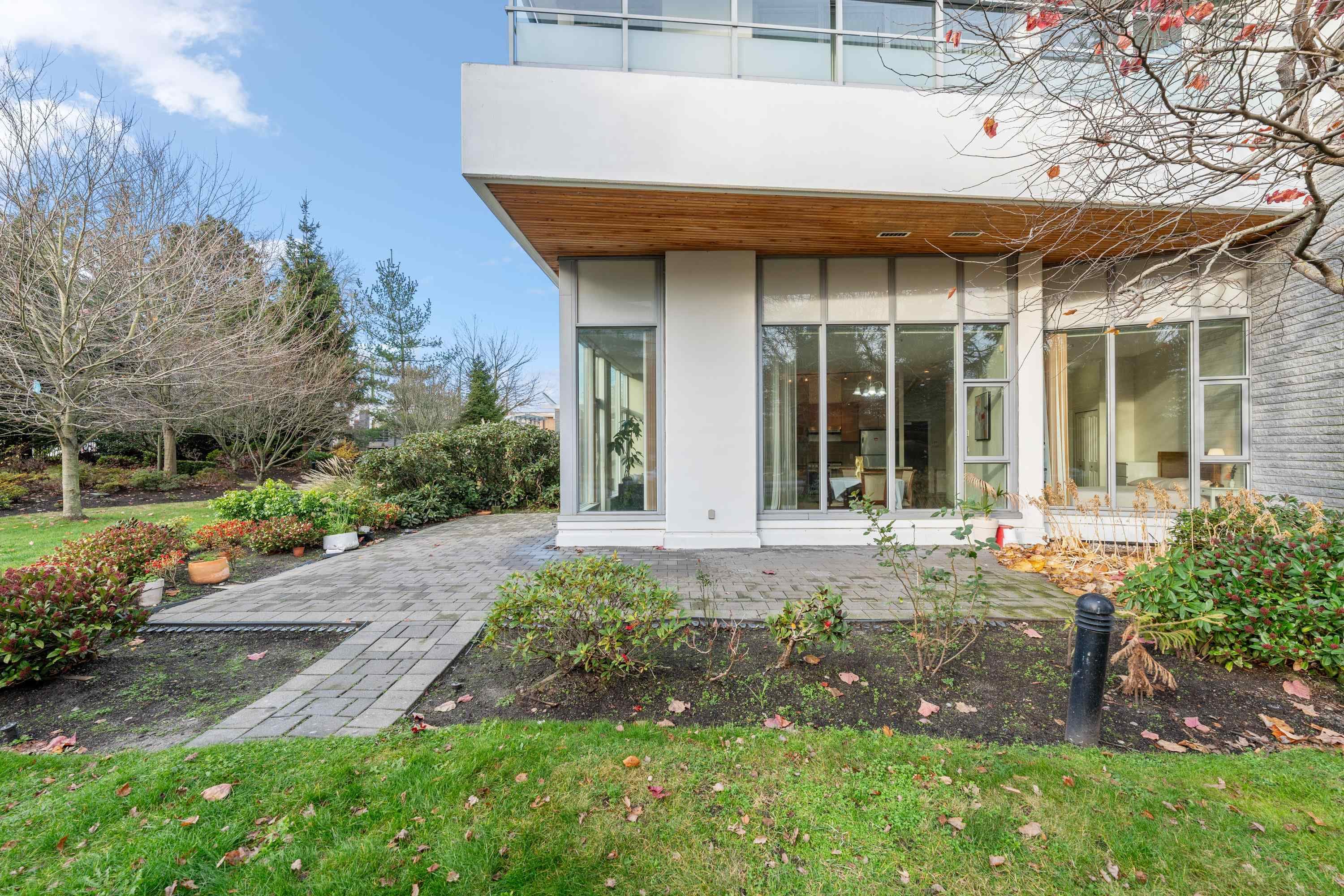 107 - 6688 Arcola Street, Burnaby, V5E 0B3 — photo 4