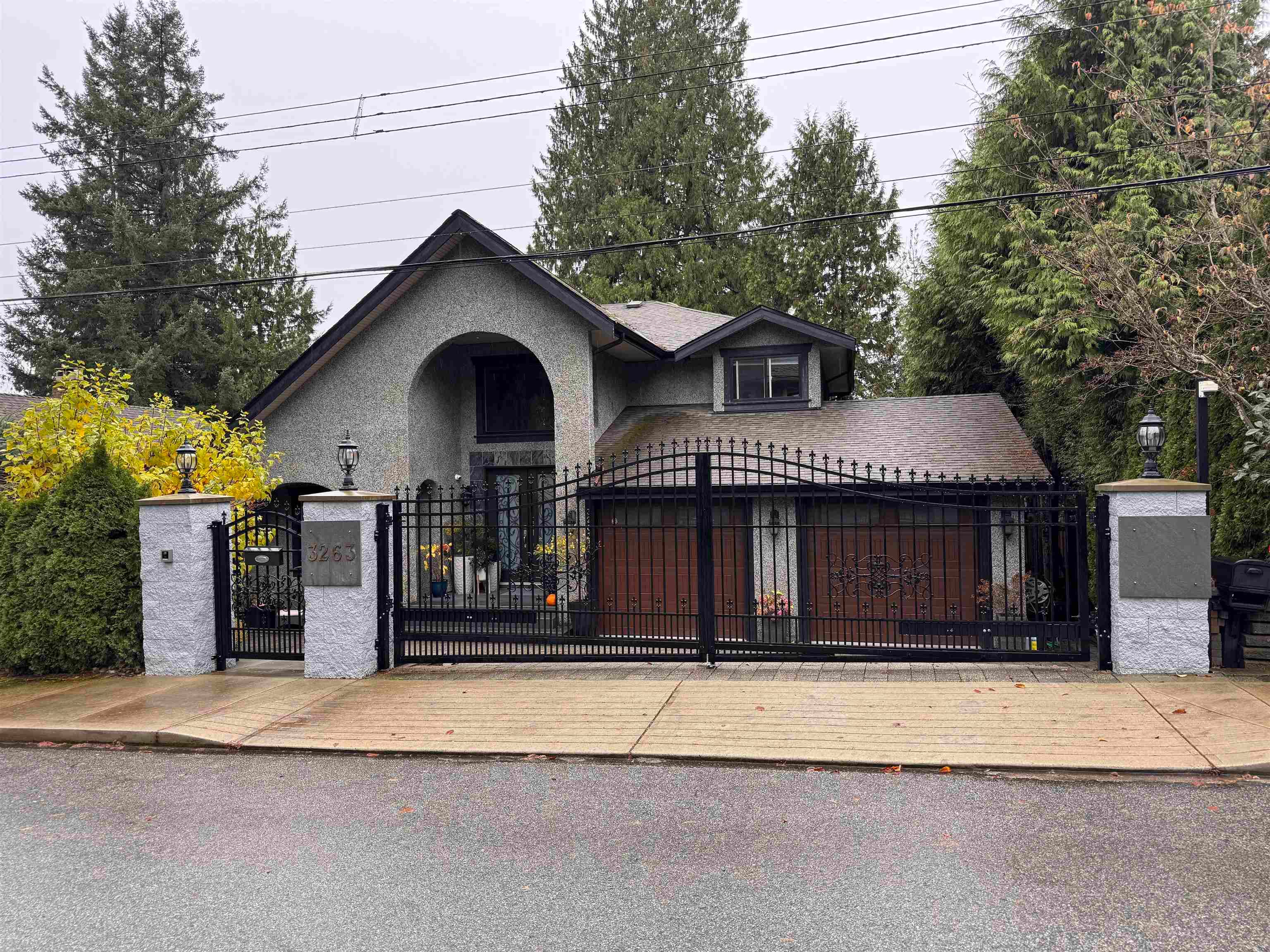 3263 Norwood Avenue, North Vancouver, V7N 3P2 — photo 1