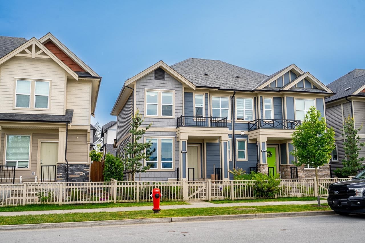 20498 78 Avenue, Langley, V2Y 4K3 — photo 1