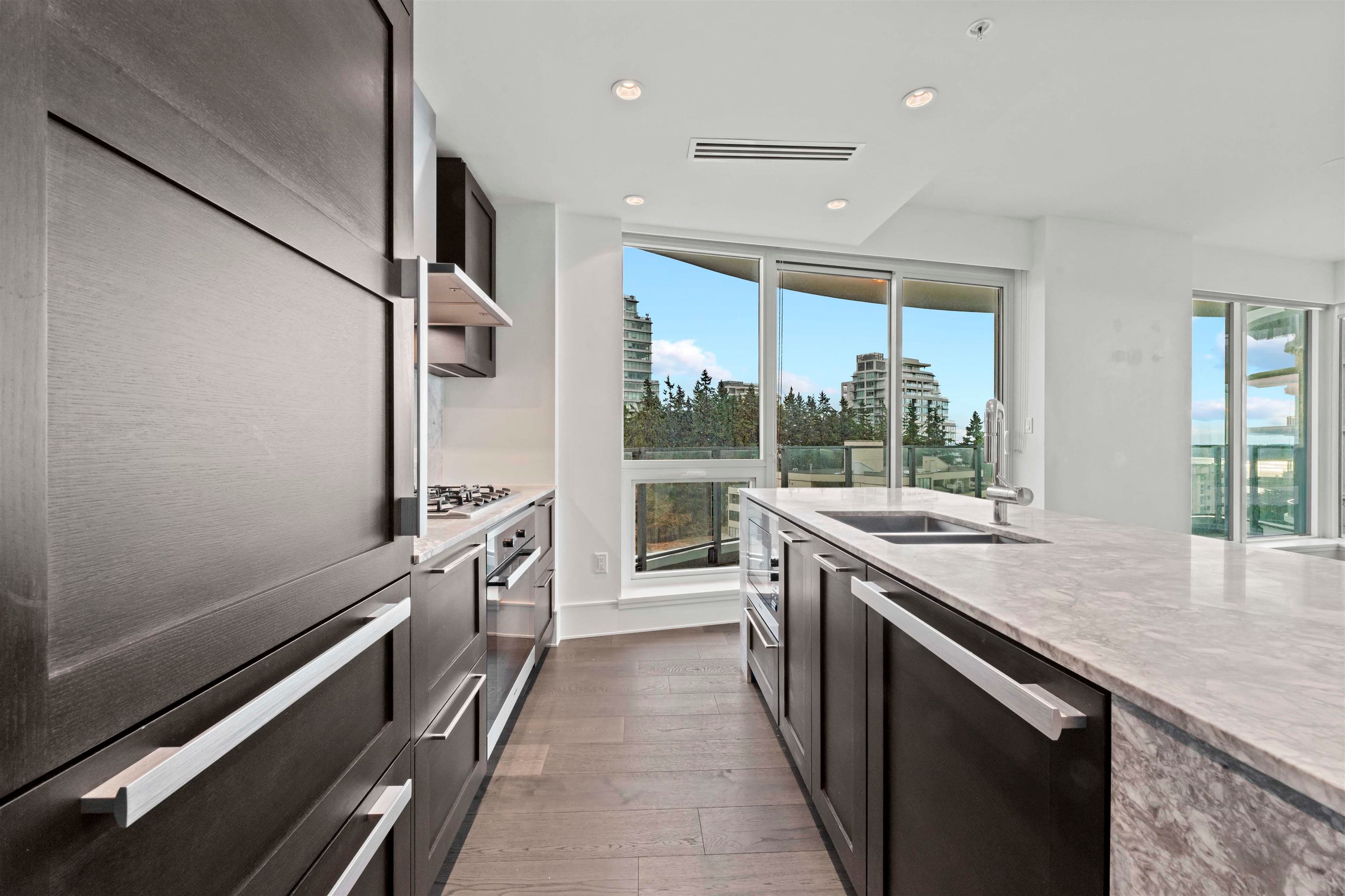 803 - 1501 Foster Street, White Rock, V4B 0C3 — photo 4