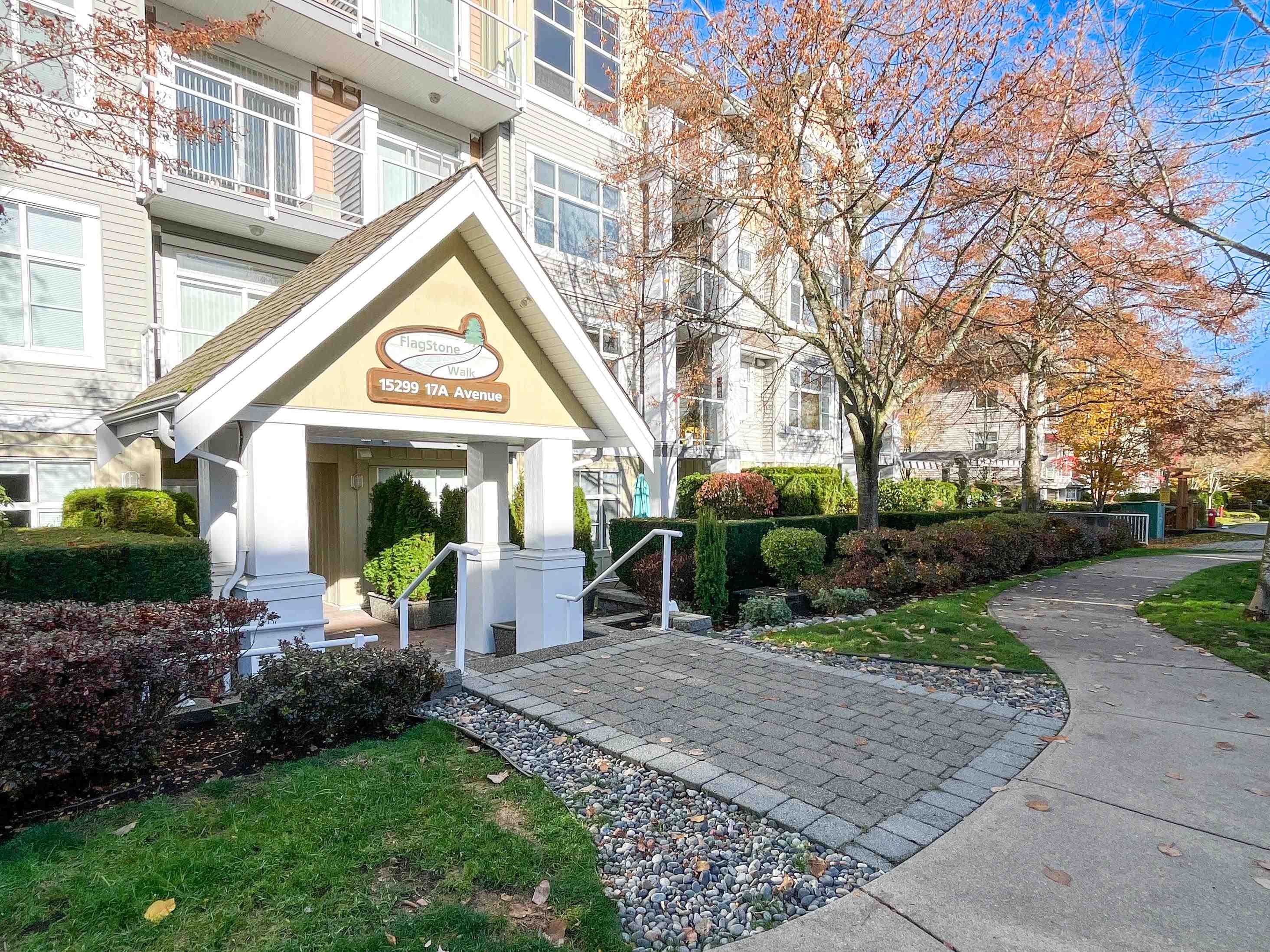 207 - 15299 17a Avenue, Surrey, V4A 1V4 — photo 2