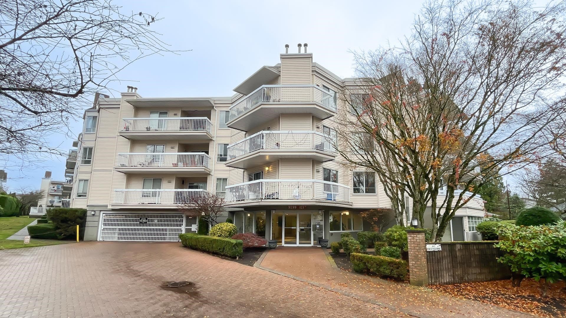305 - 9299 121 Street, Surrey, V3V 7X8 — photo 2
