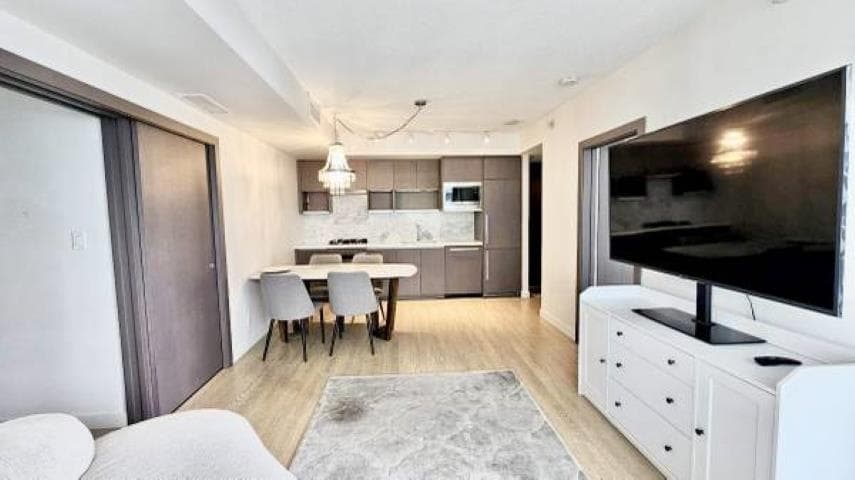 1816 - 68 Smithe Street, Vancouver, V6B 0P4 — photo 5