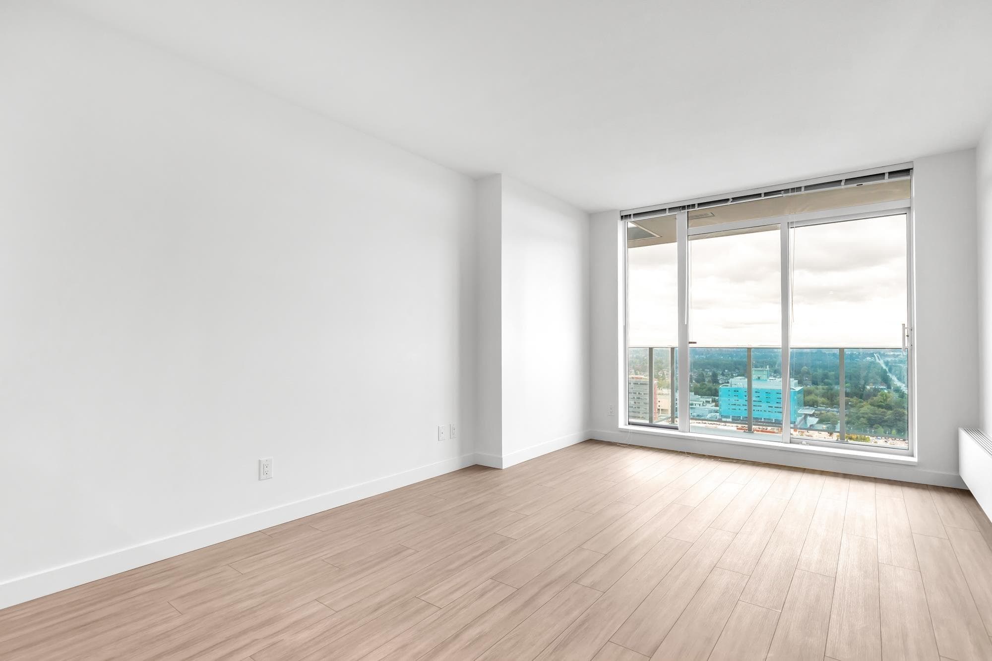 2702 - 13615 Fraser Highway, Surrey, V3T 0P7 — photo 3