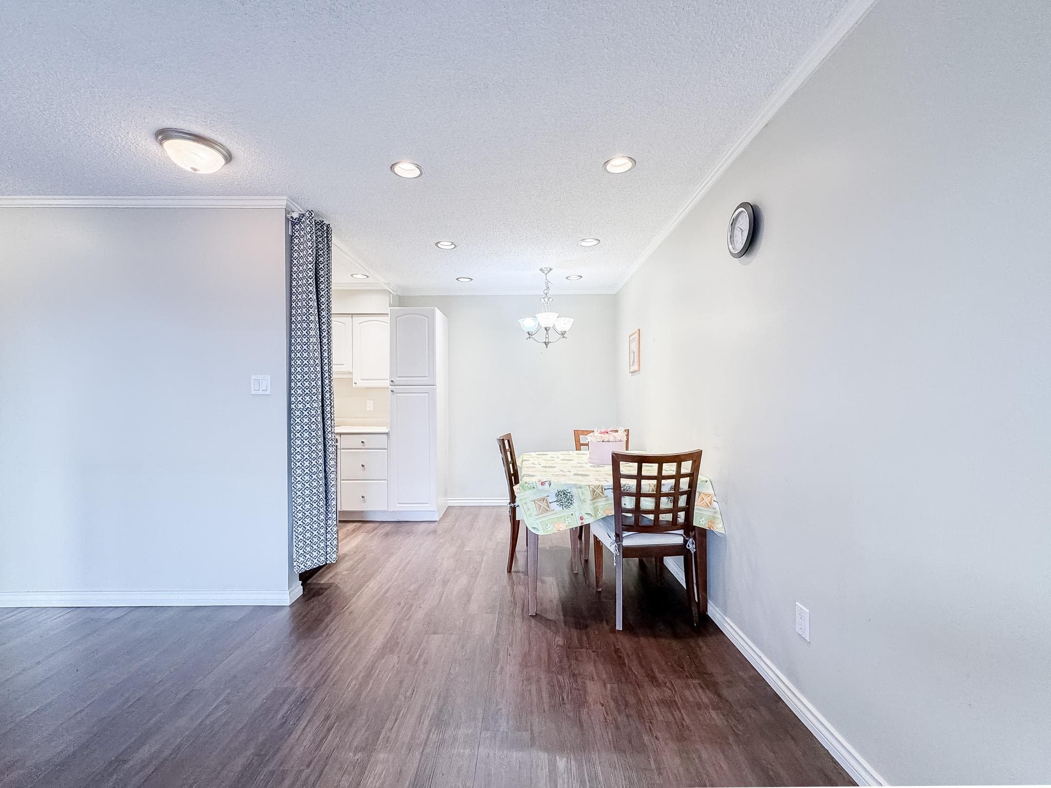 211 - 910 Fifth Avenue, New Westminster, V3M 1Y2 — photo 3
