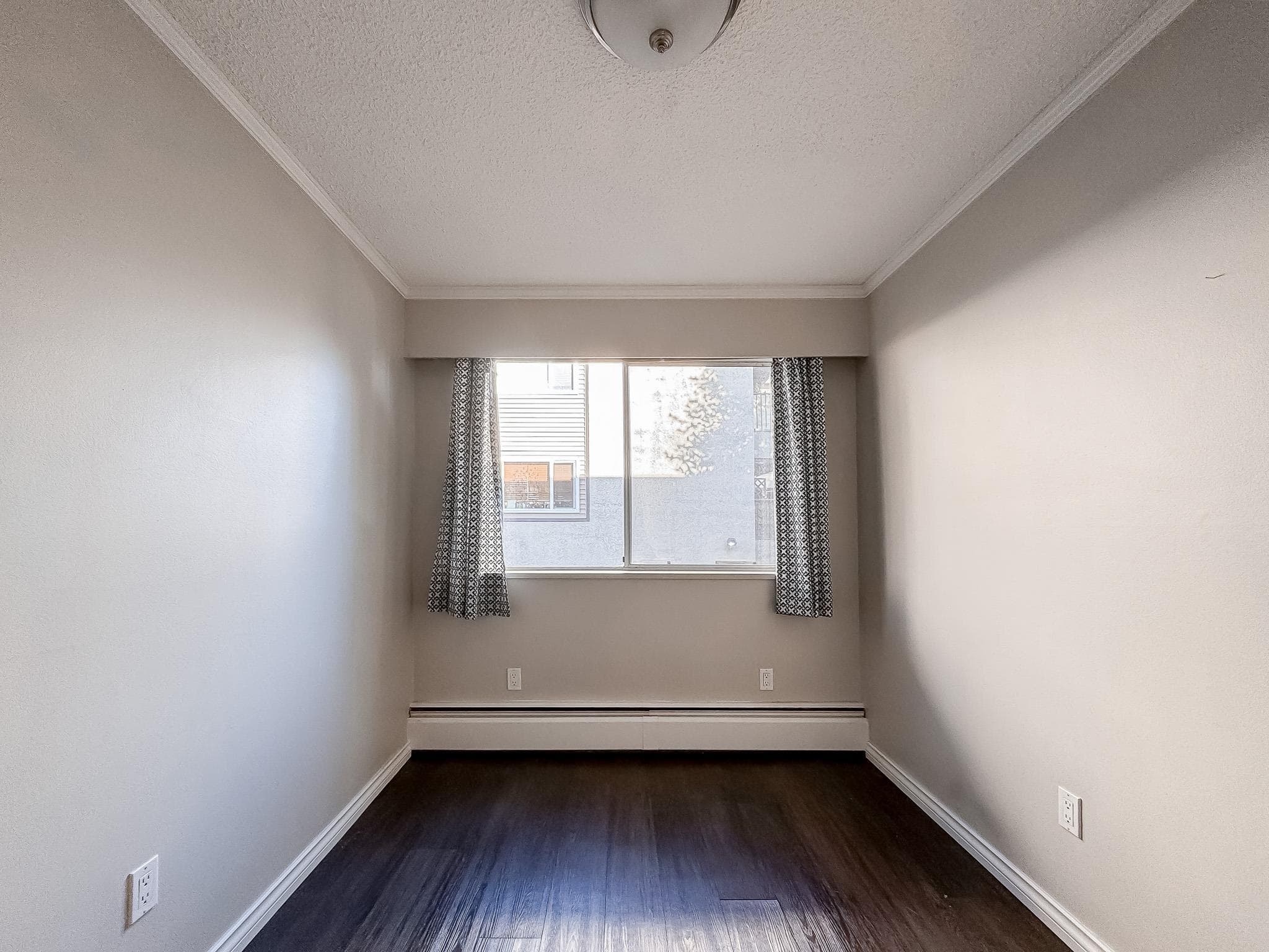 211 - 910 Fifth Avenue, New Westminster, V3M 1Y2 — photo 5