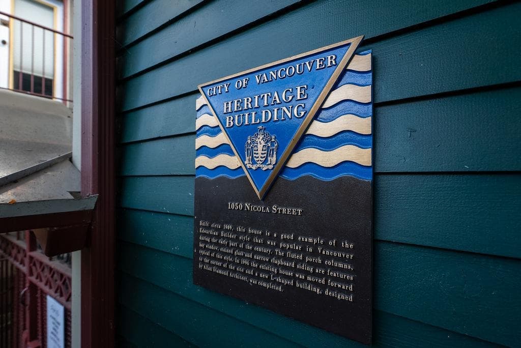 1056 Nicola Street, Vancouver, V6G 2C9 — photo 2