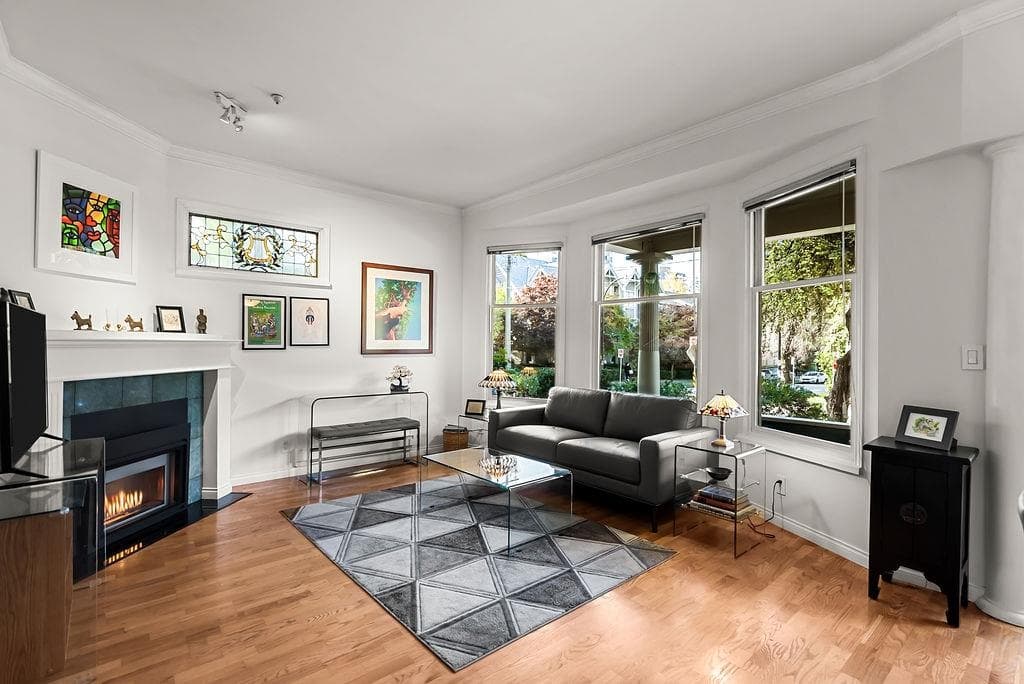 1056 Nicola Street, Vancouver, V6G 2C9 — photo 5