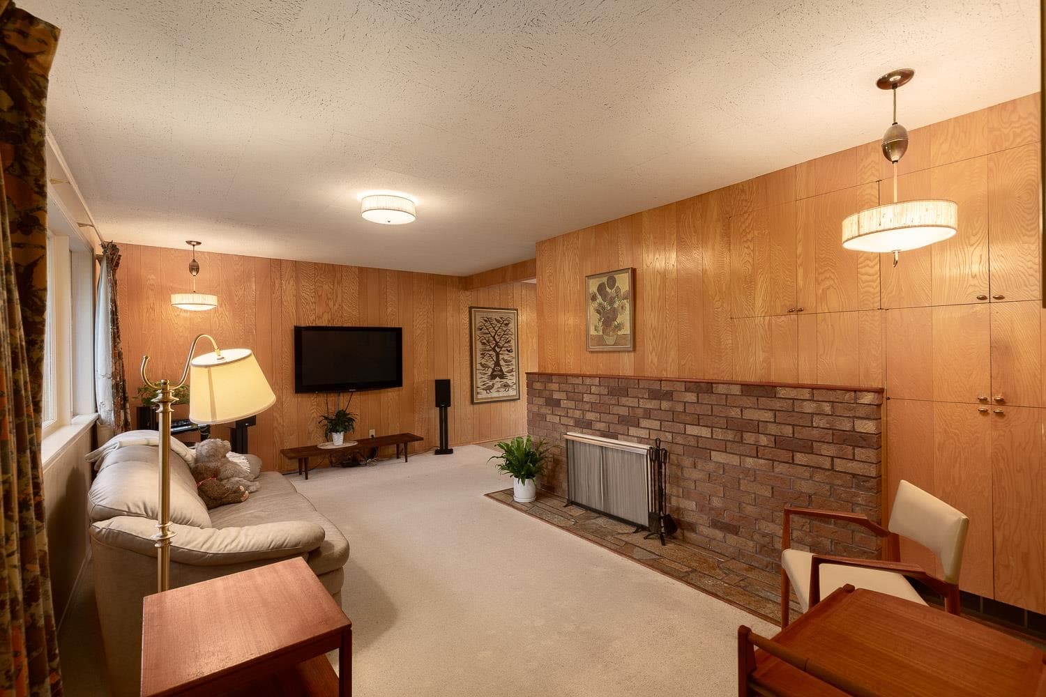 6390 Winch Street, Burnaby, V5B 2L3 — photo 2