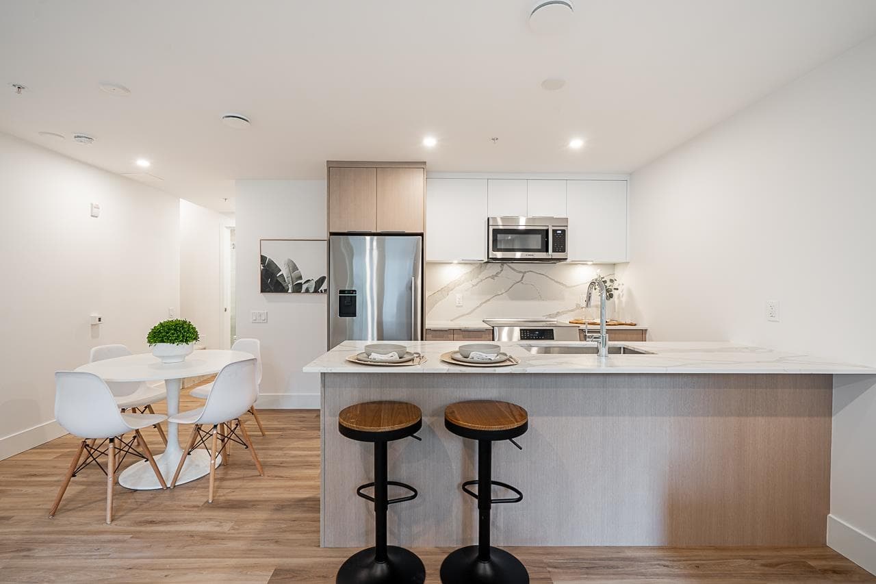 110 - 2085 E 1st Avenue, Vancouver