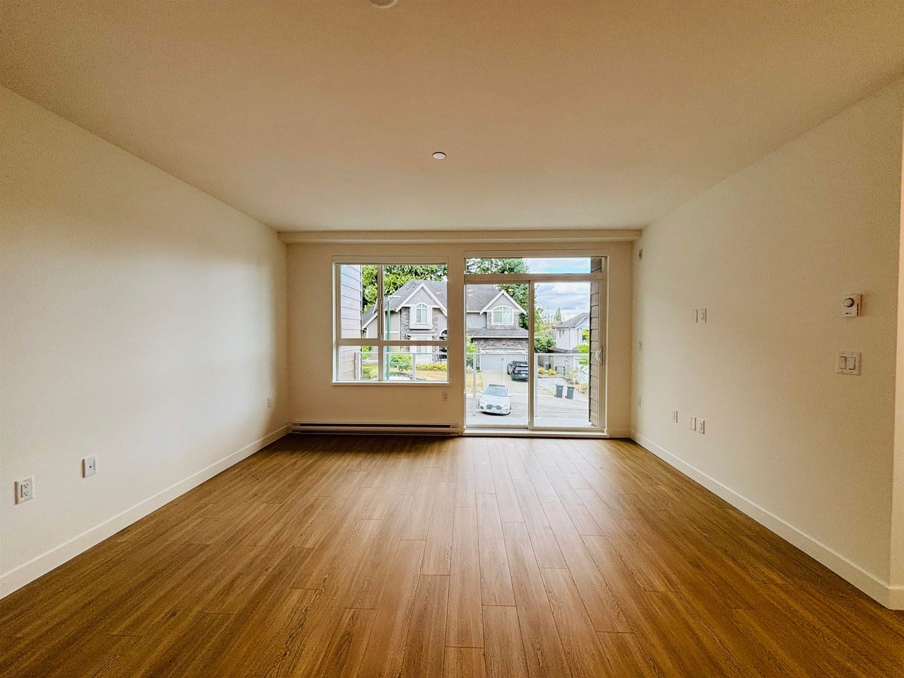 201 - 723 Grover Avenue, Coquitlam, V3J 4G2 — photo 4