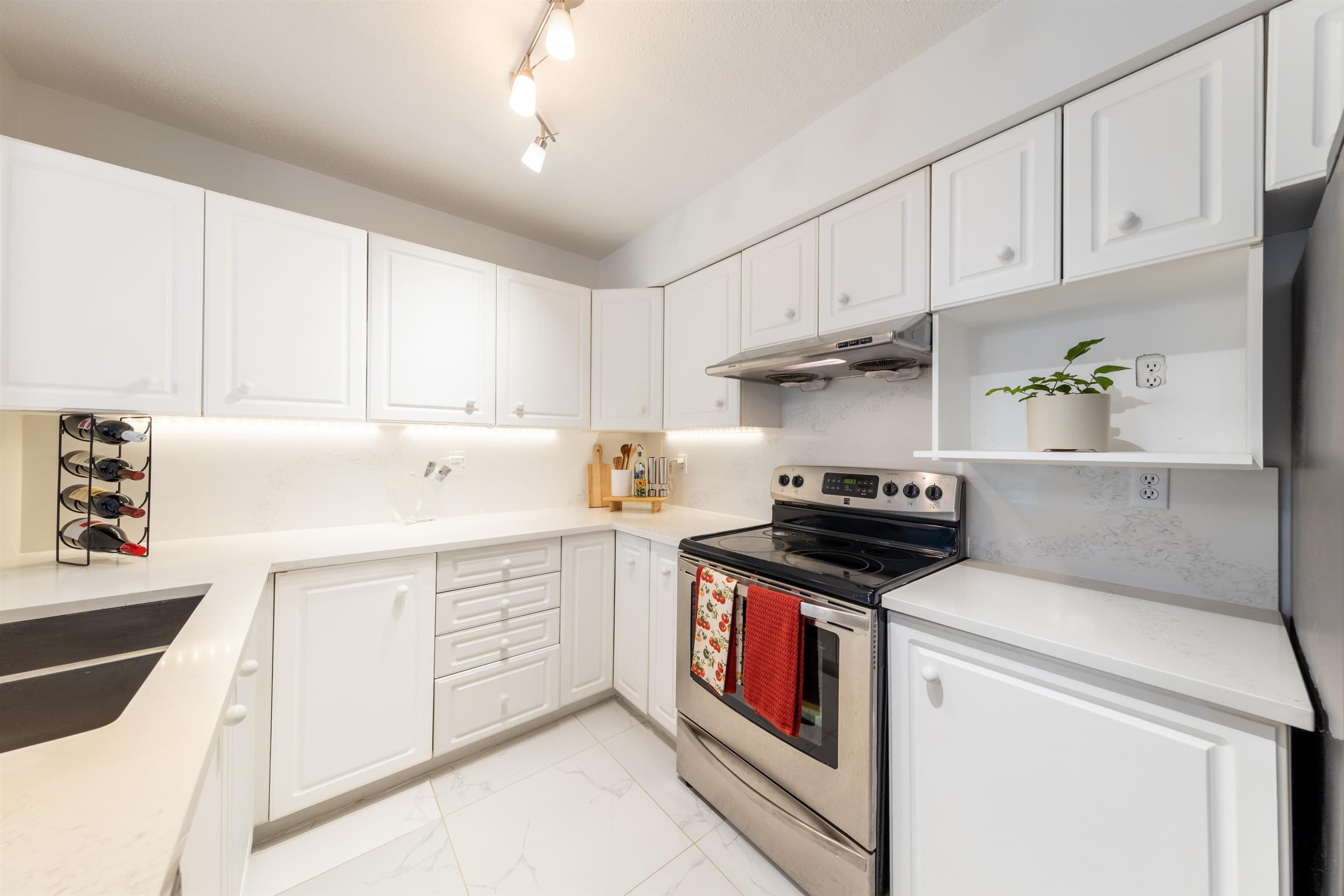40 - 7520 18th Street, Burnaby, V3N 4X7 — photo 2