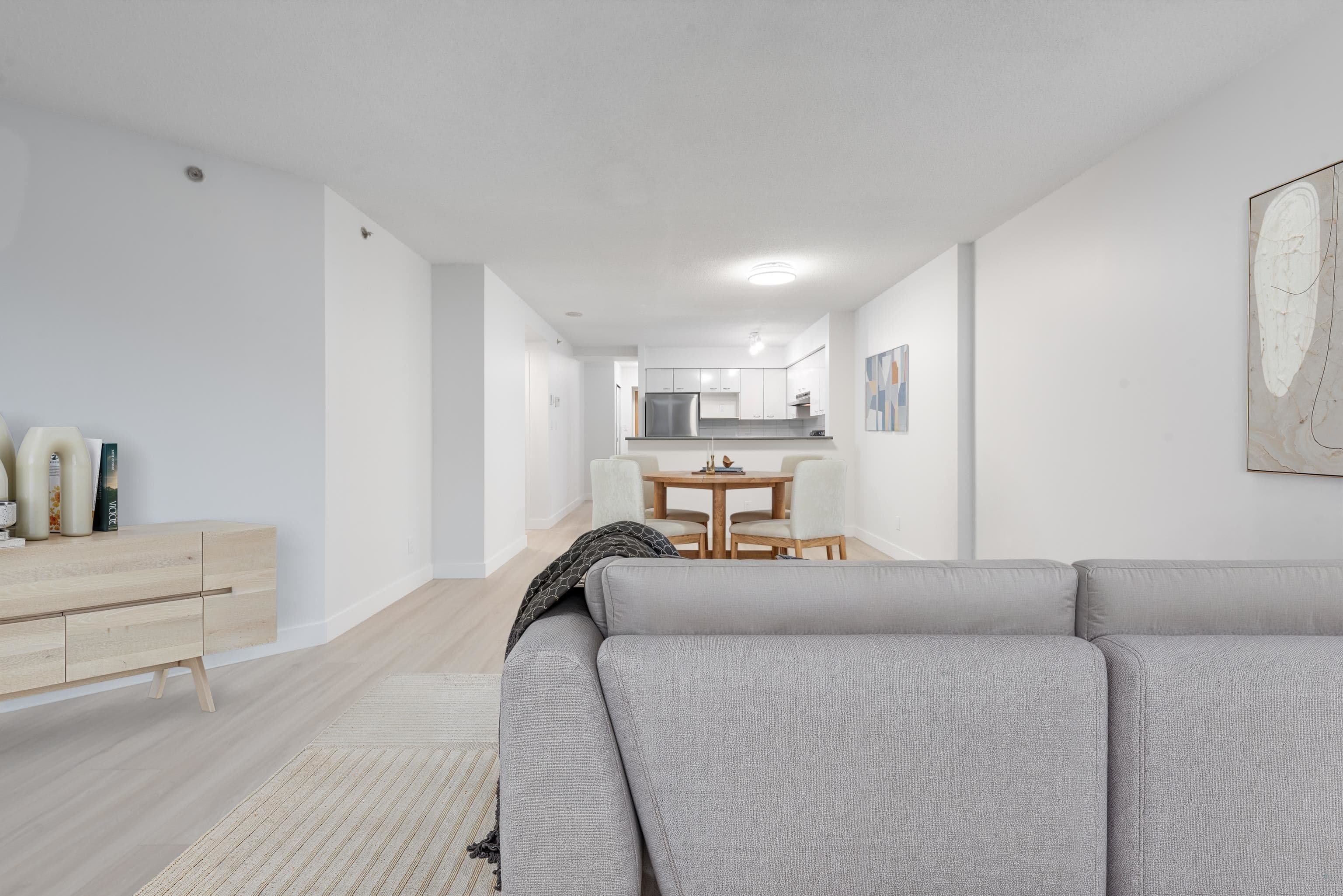 608 - 6088 Willingdon Avenue, Burnaby, V5H 4V2 — photo 3