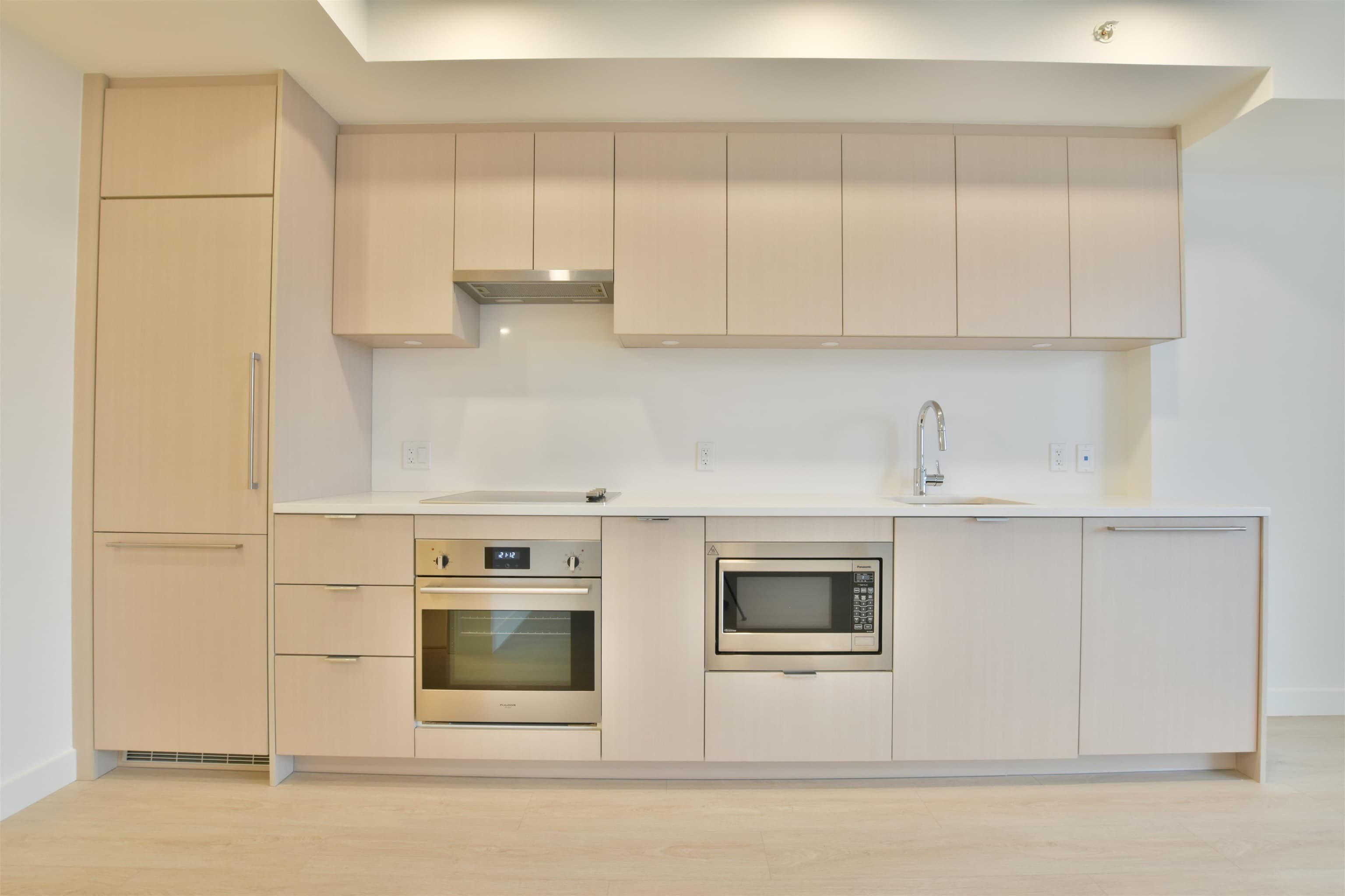 1910 - 13675 107a Avenue, Surrey, V3T 2H3 — photo 3