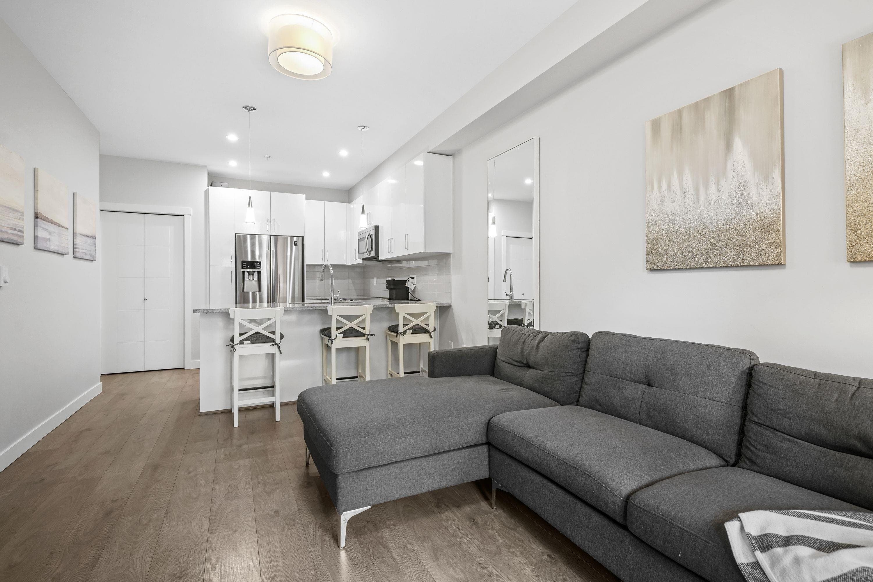 206 - 45562 Airport Road, Chilliwack, V2P 0J8 — photo 2