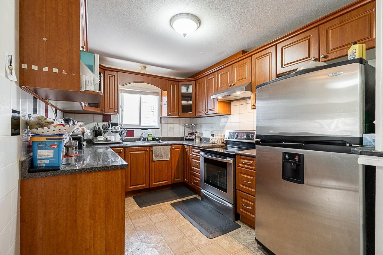 7380 Parkwood Drive, Surrey, V3W 7G6 — photo 4