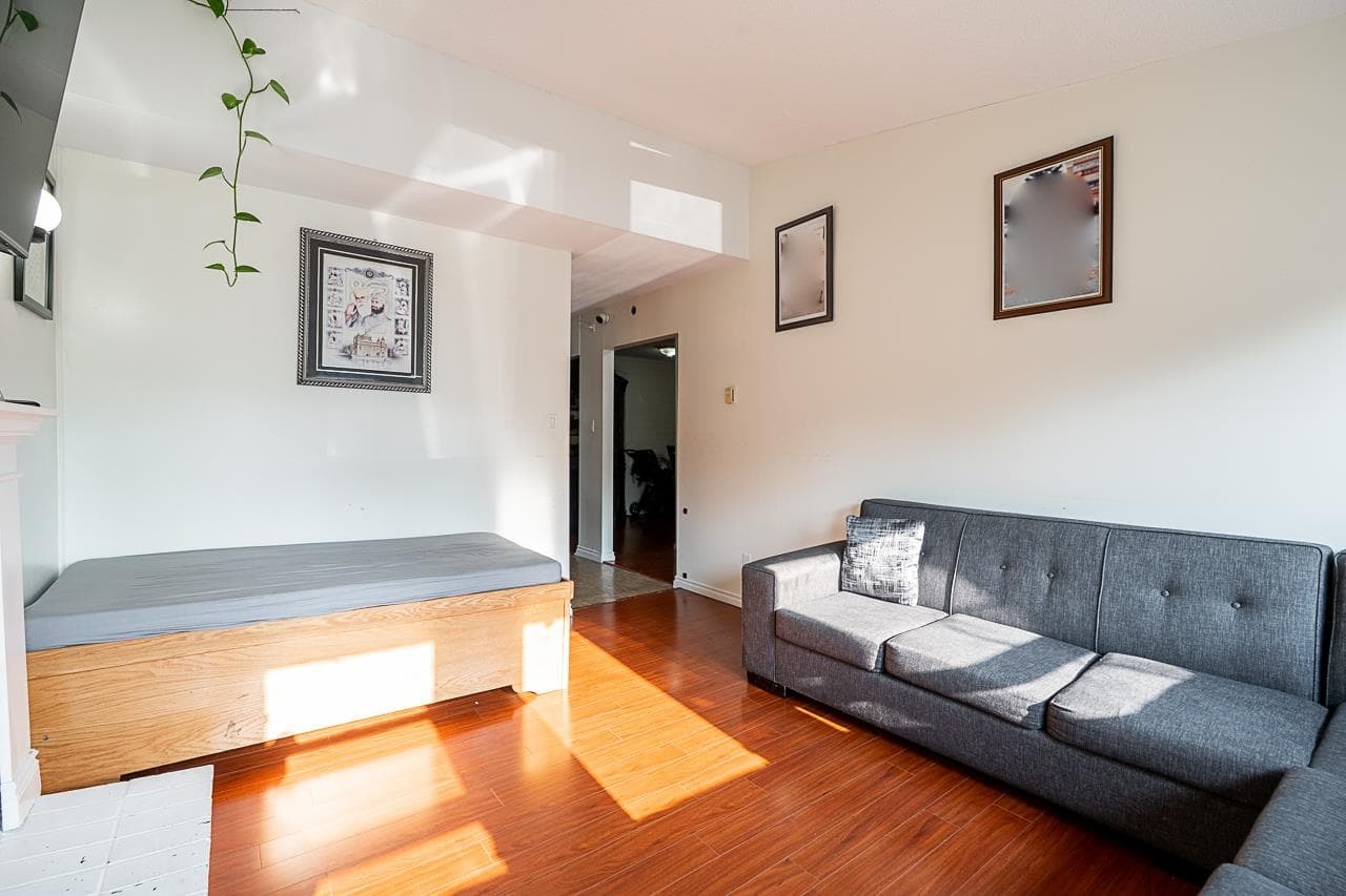 7380 Parkwood Drive, Surrey, V3W 7G6 — photo 3