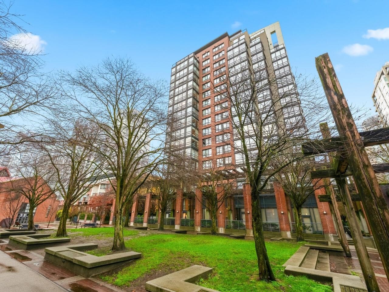 18C - 139 Drake Street, Vancouver