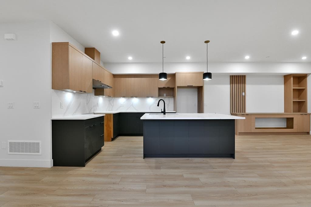 32905 3 Avenue, Mission, V2V 1N2 — photo 5
