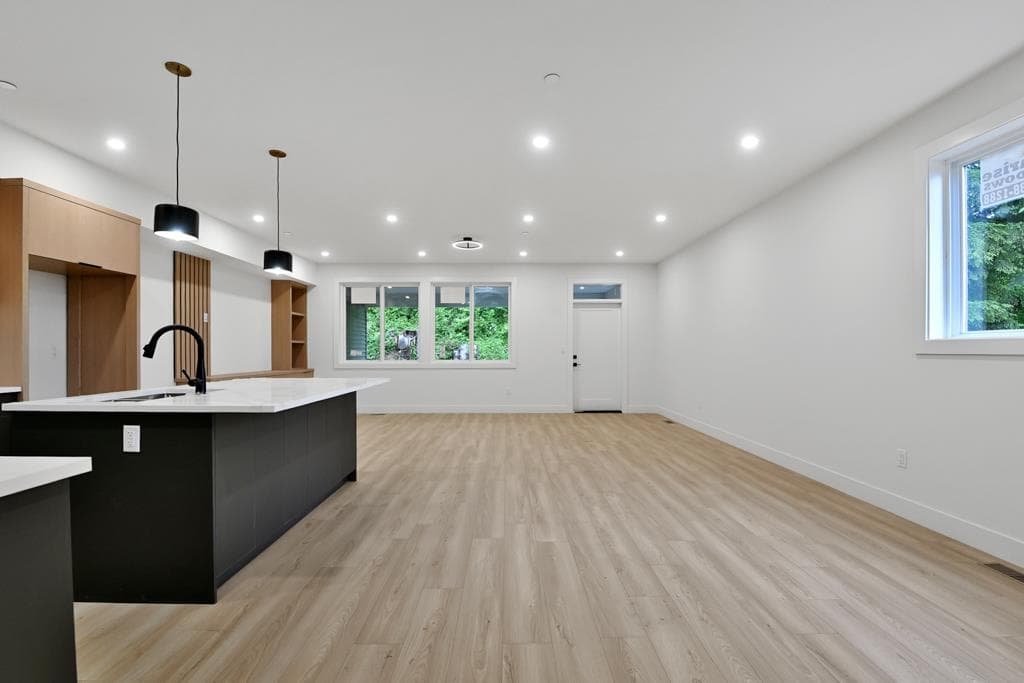 32905 3 Avenue, Mission, V2V 1N2 — photo 4