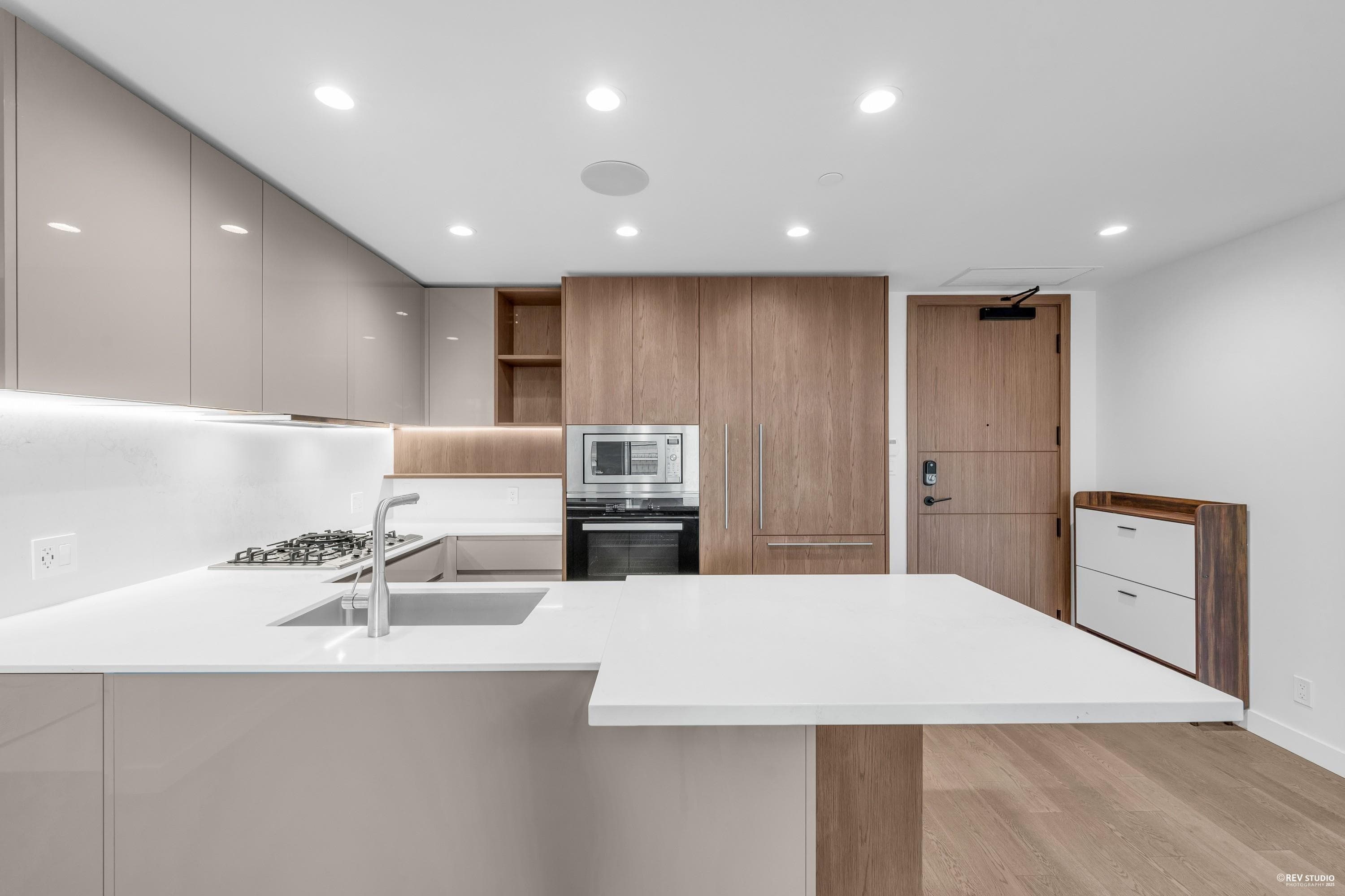 313 - 6811 Pearson Way, Richmond, V7C 0E7 — photo 2