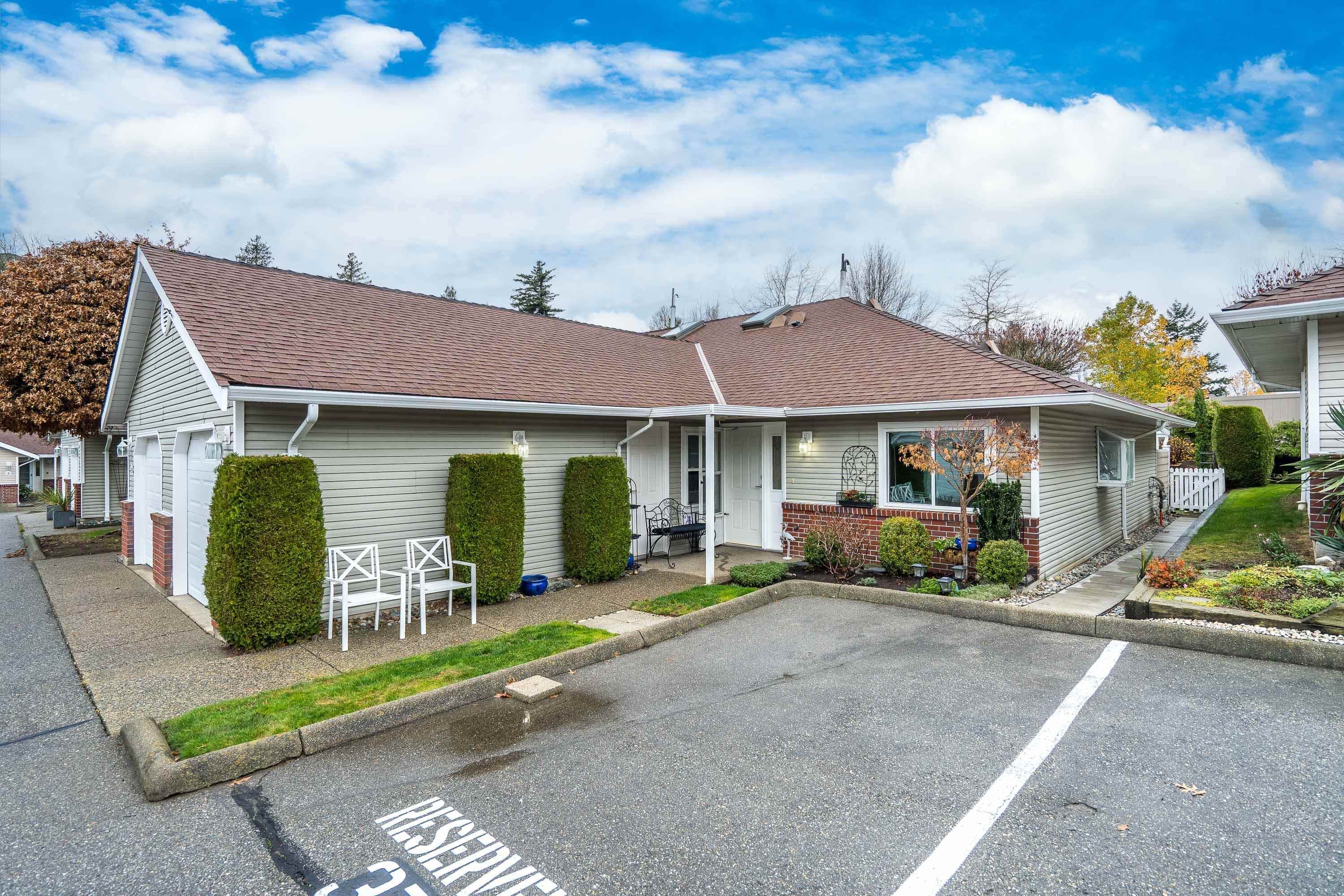 37 - 2081 Winfield Drive, Abbotsford, V3G 1C7 — photo 3