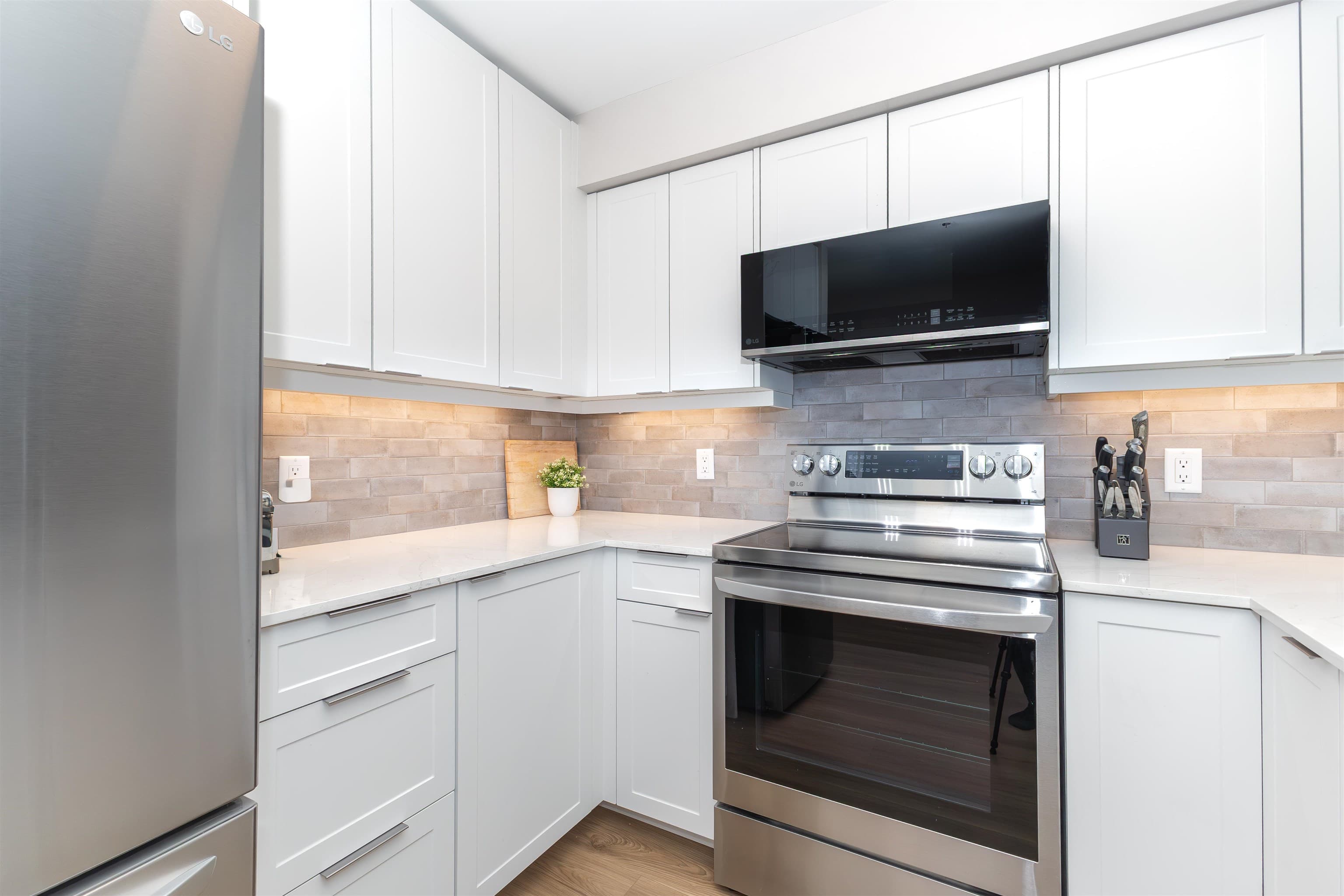 210 - 808 Sangster Place, New Westminster, V3L 5W3 — photo 5