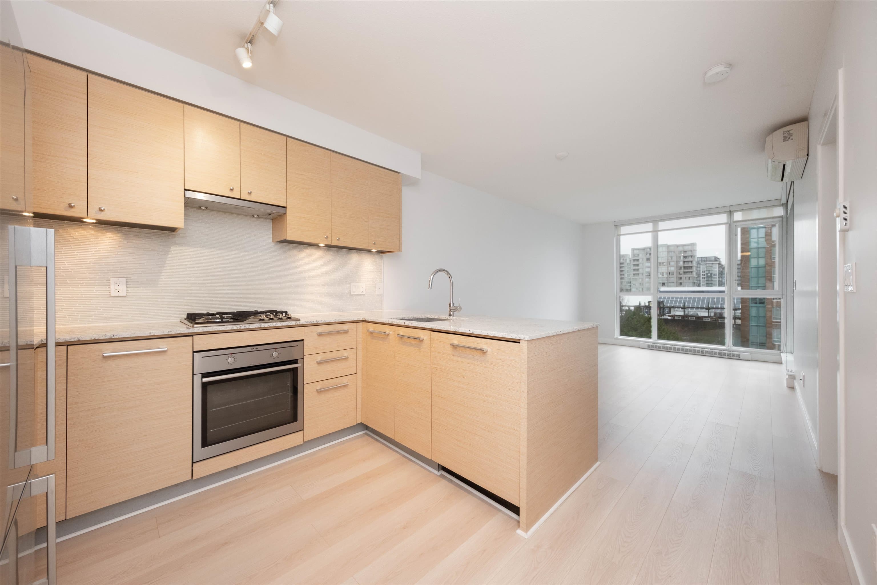 803 - 6180 Cooney Road, Richmond, V6Y 0H2 — photo 2