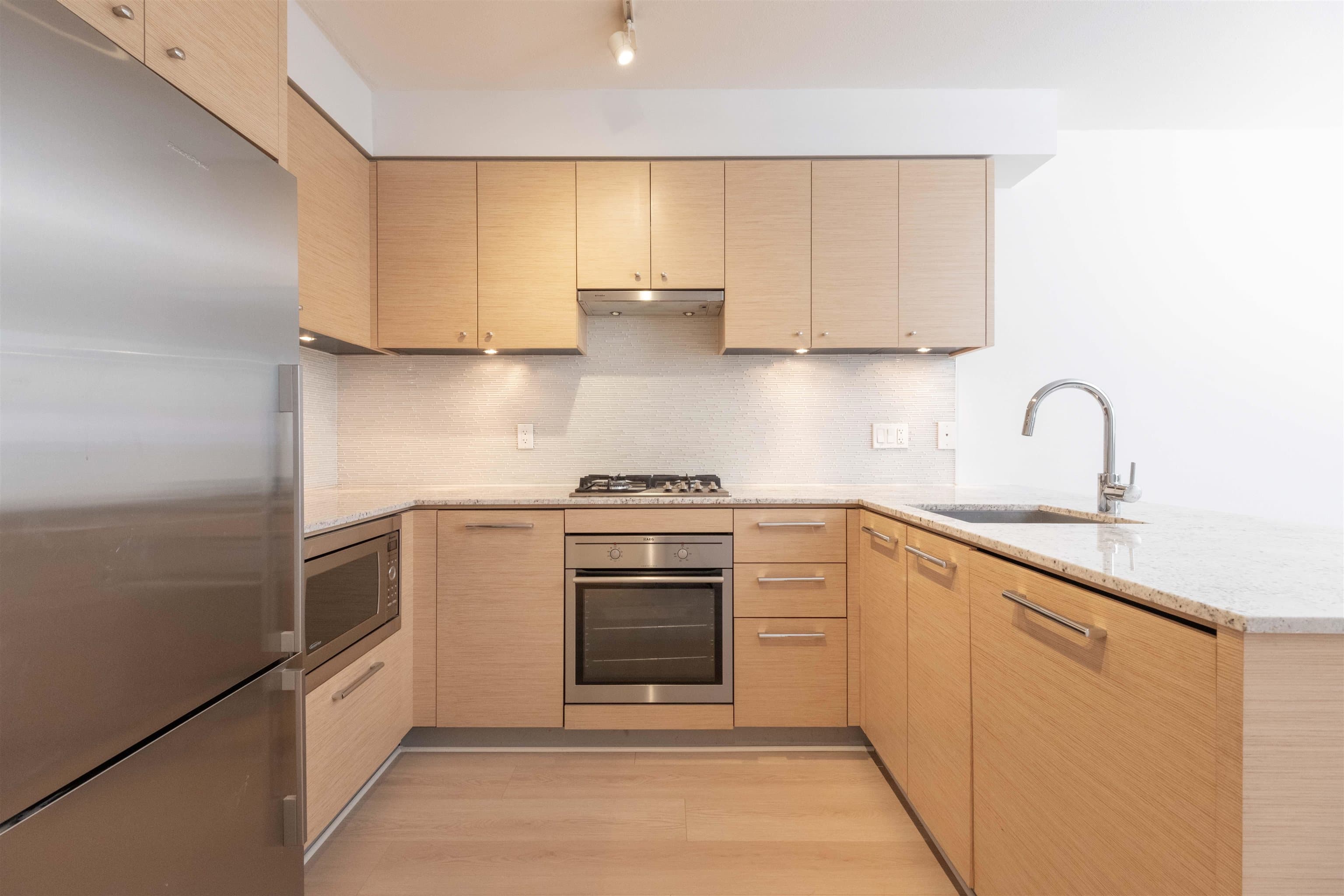803 - 6180 Cooney Road, Richmond, V6Y 0H2 — photo 3