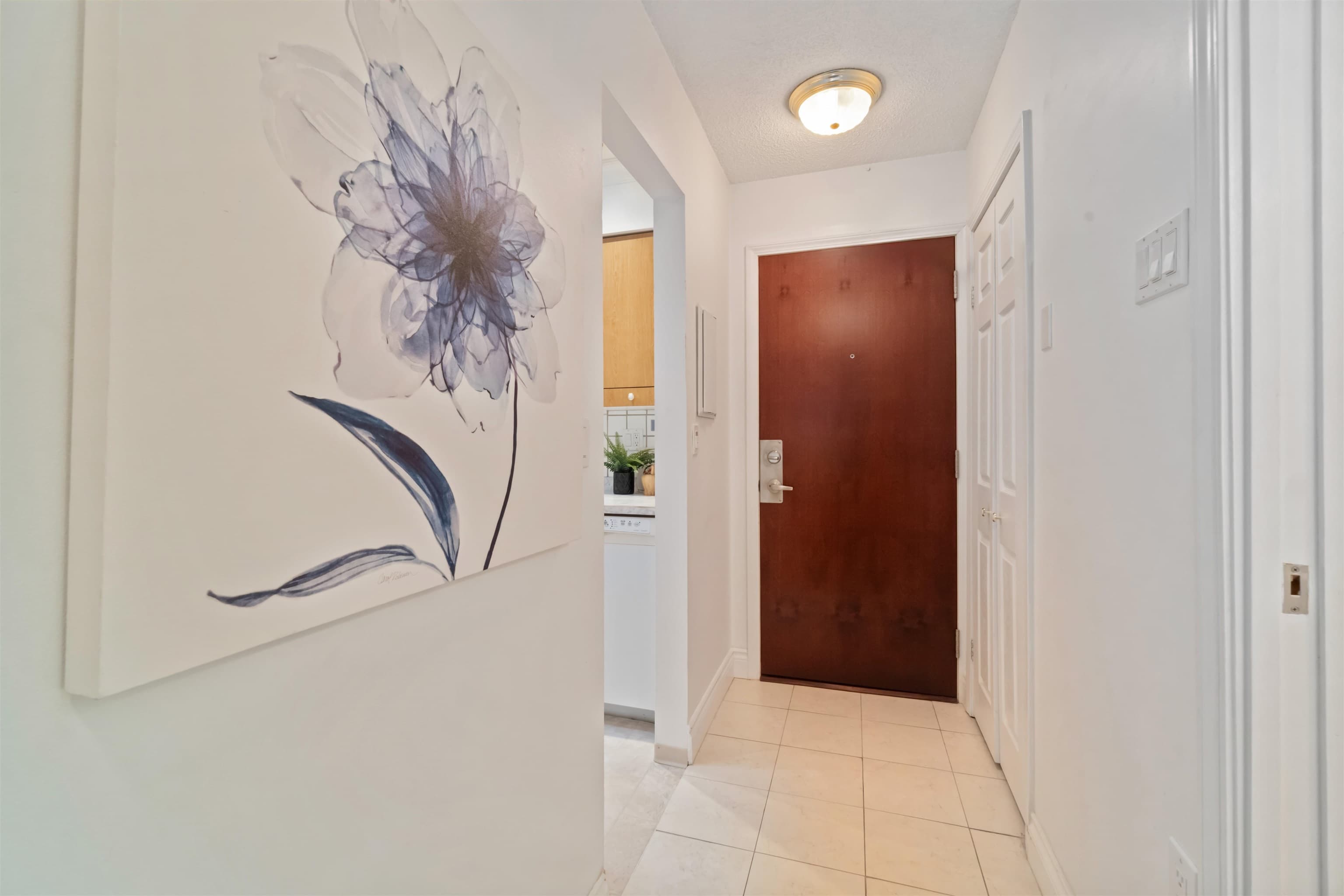 405 - 1157 Nelson Street, Vancouver, V6E 1J3 — photo 2