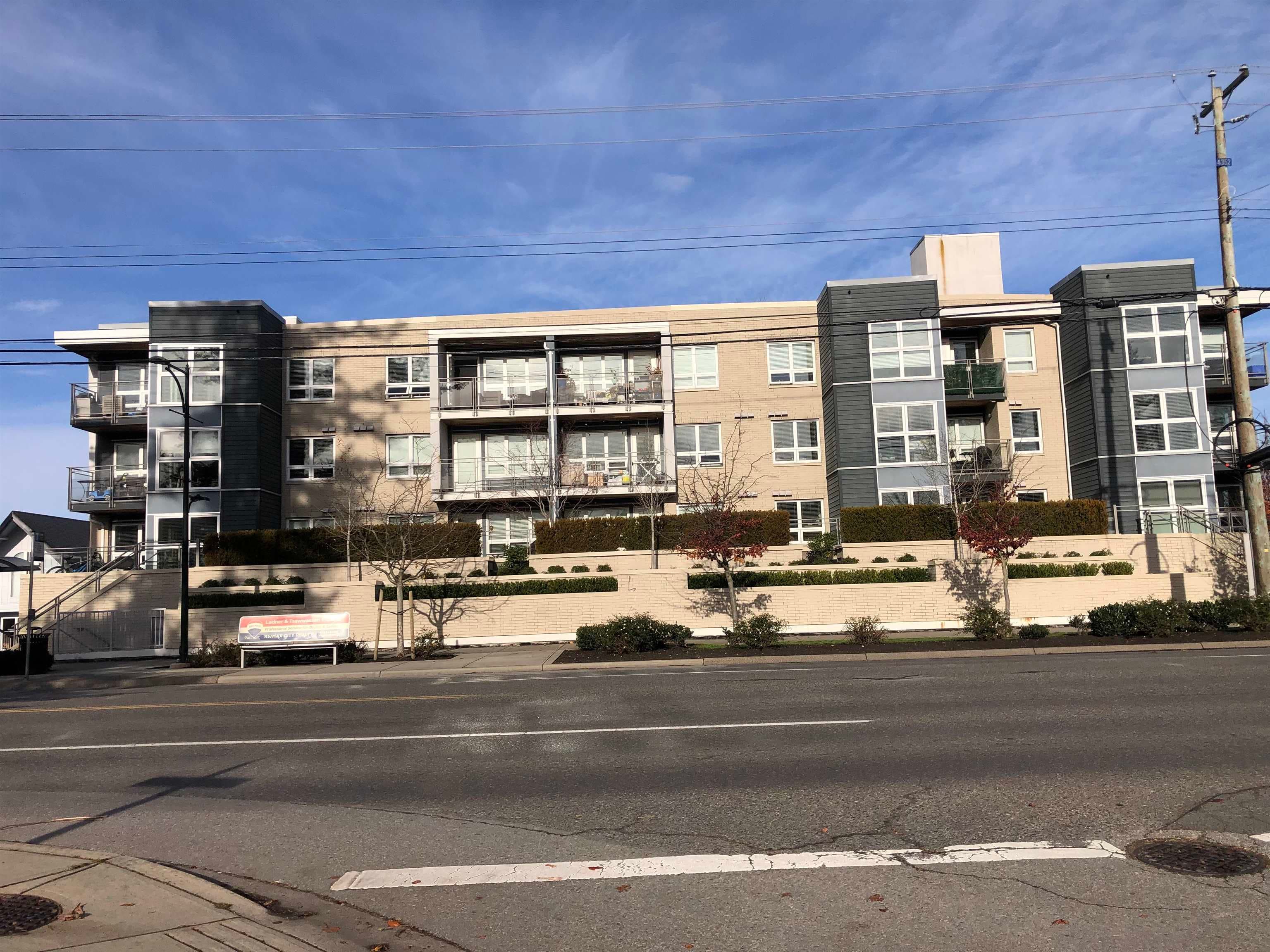 302 - 4815 55b Street, Delta, V4K 3V7 — photo 2