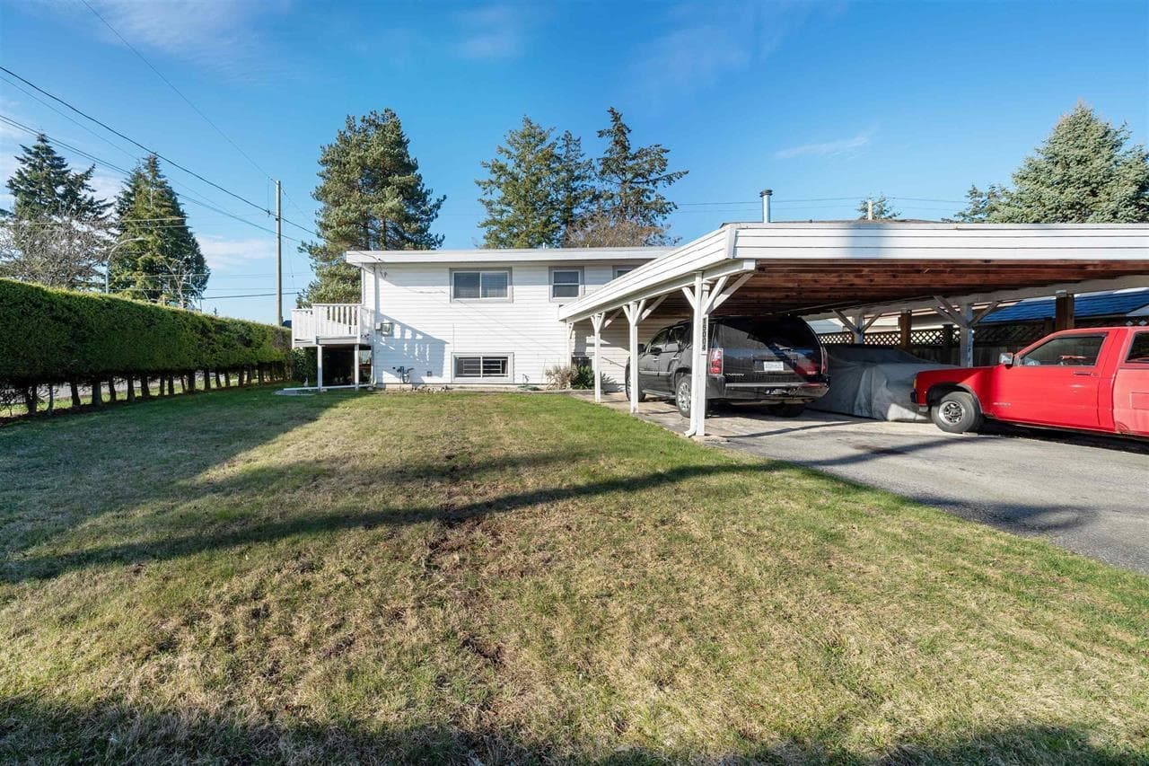 15004 96 Avenue, Surrey, V3R 1E9 — photo 2