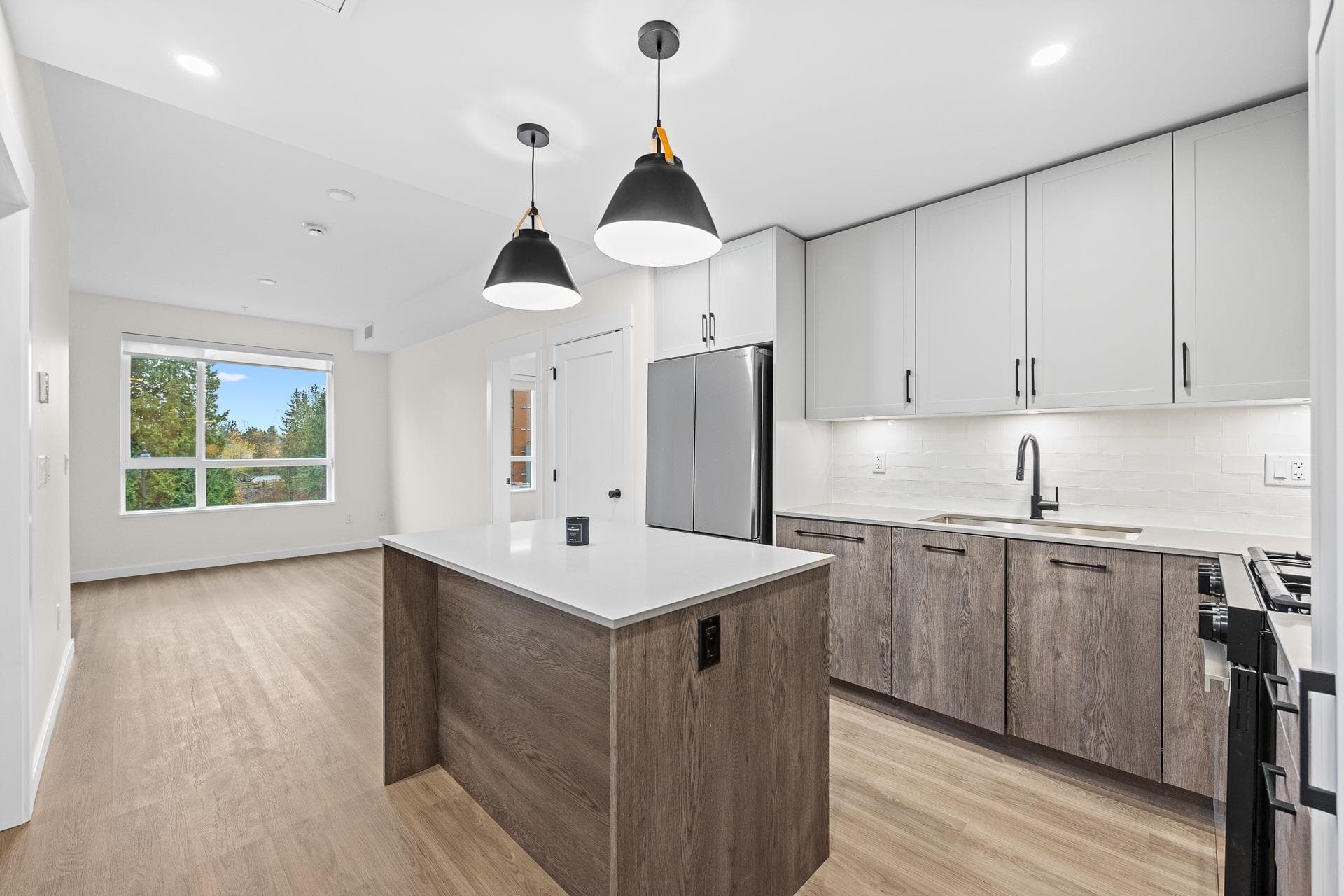 208 - 27215 Aldergrove Town Centre Drive, Langley, V4W 0E3 — photo 1