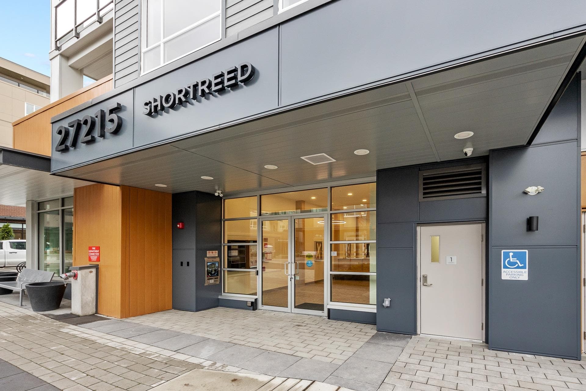 208 - 27215 Aldergrove Town Centre Drive, Langley, V4W 0E3 — photo 4