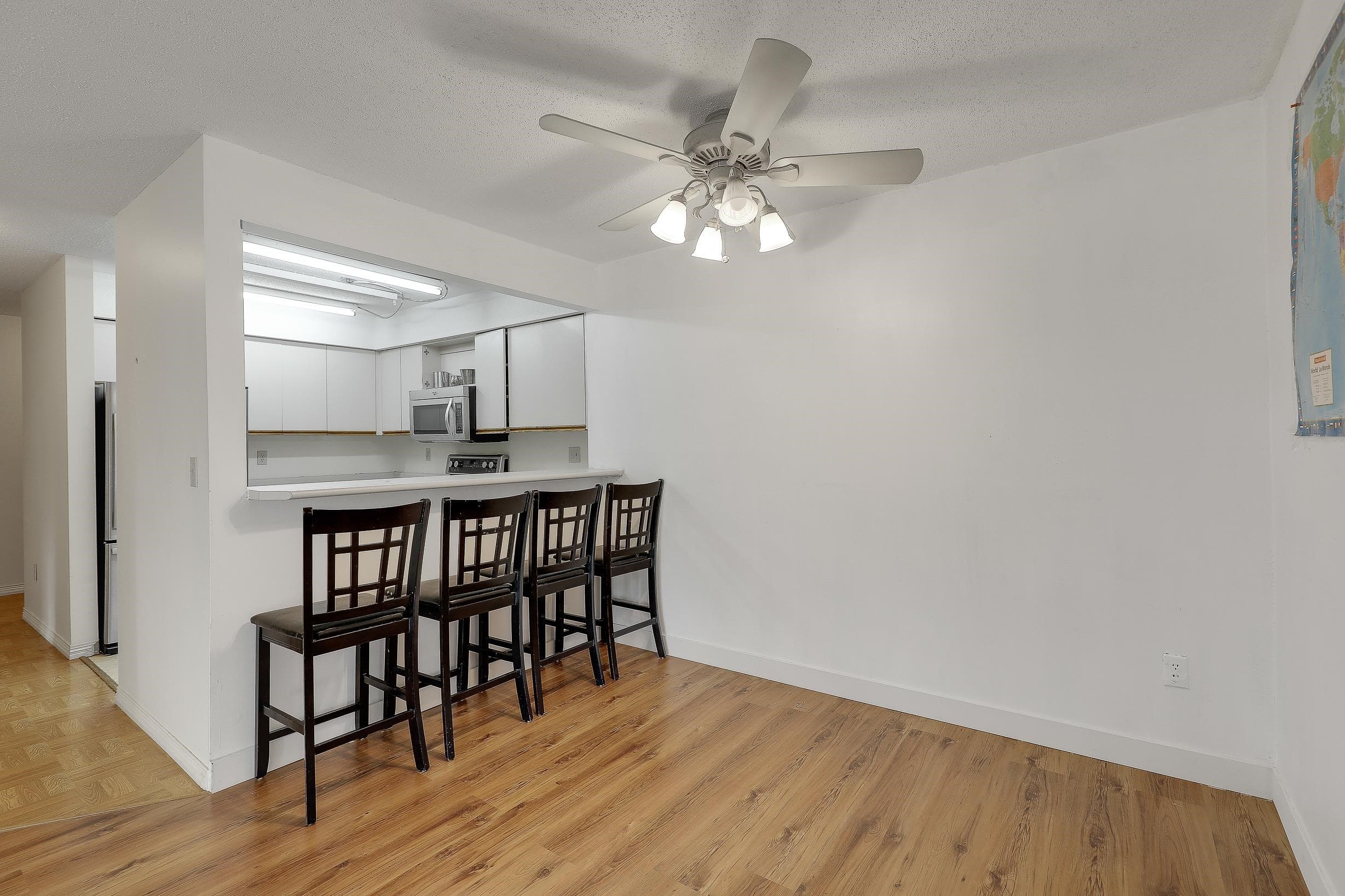 208 - 7175 134 Street, Surrey, V3W 4T1 — photo 3