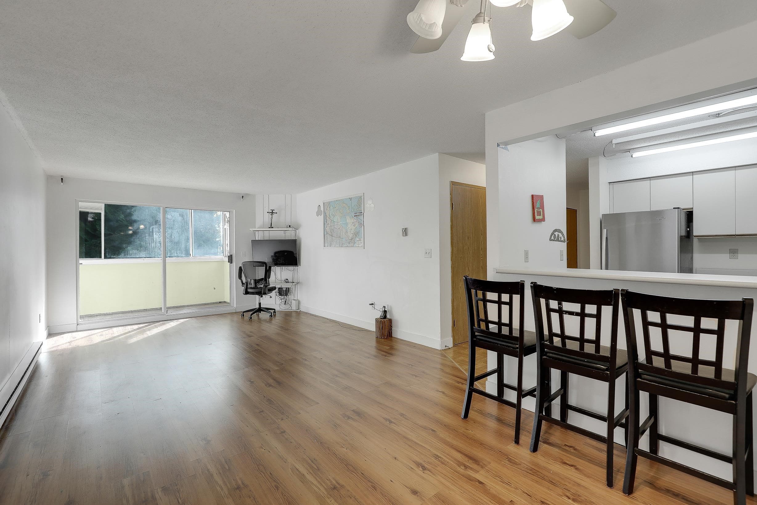 208 - 7175 134 Street, Surrey, V3W 4T1 — photo 5