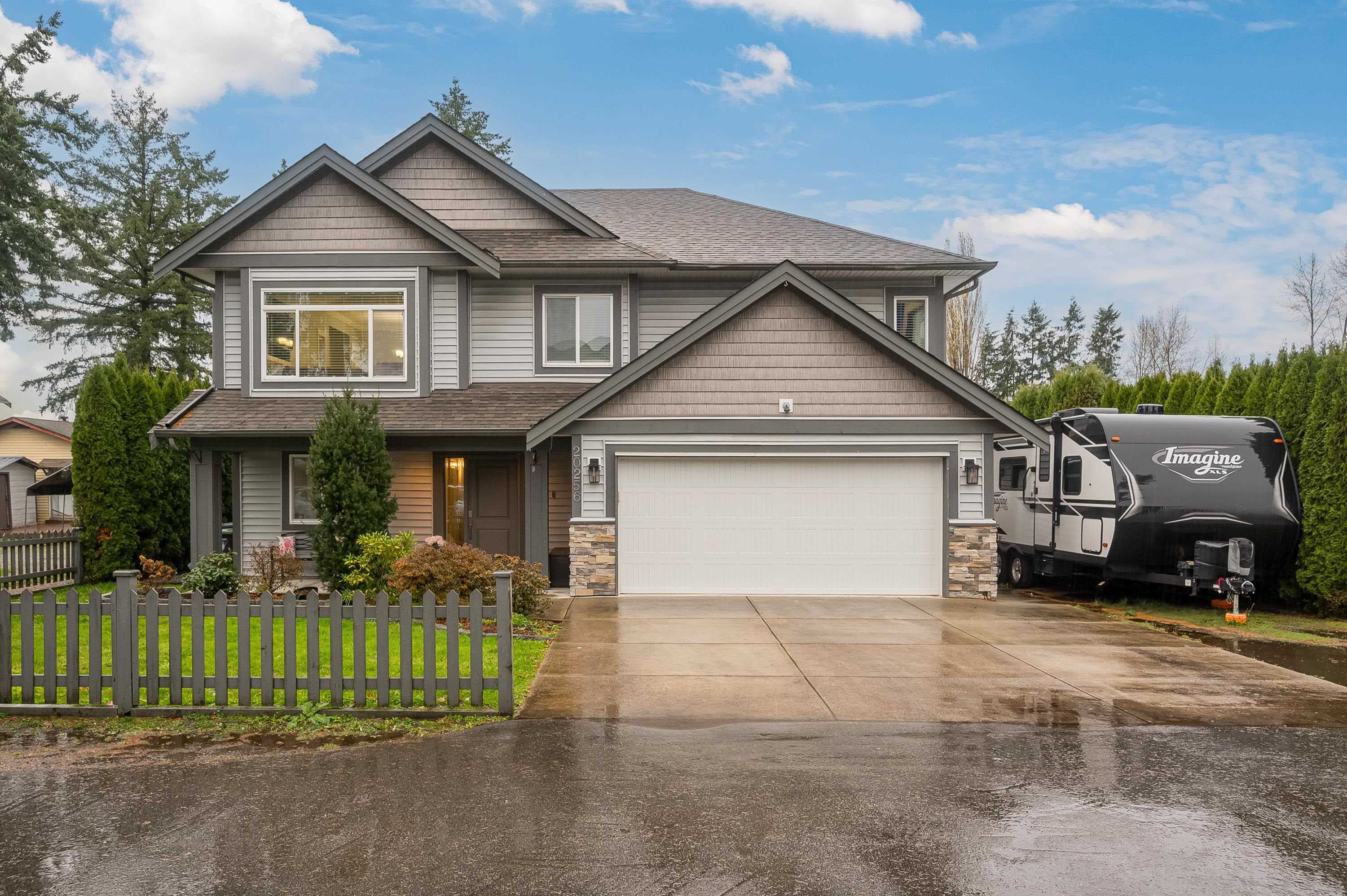 2 - 20256 98a Avenue, Langley, V1M 3E3 — photo 1