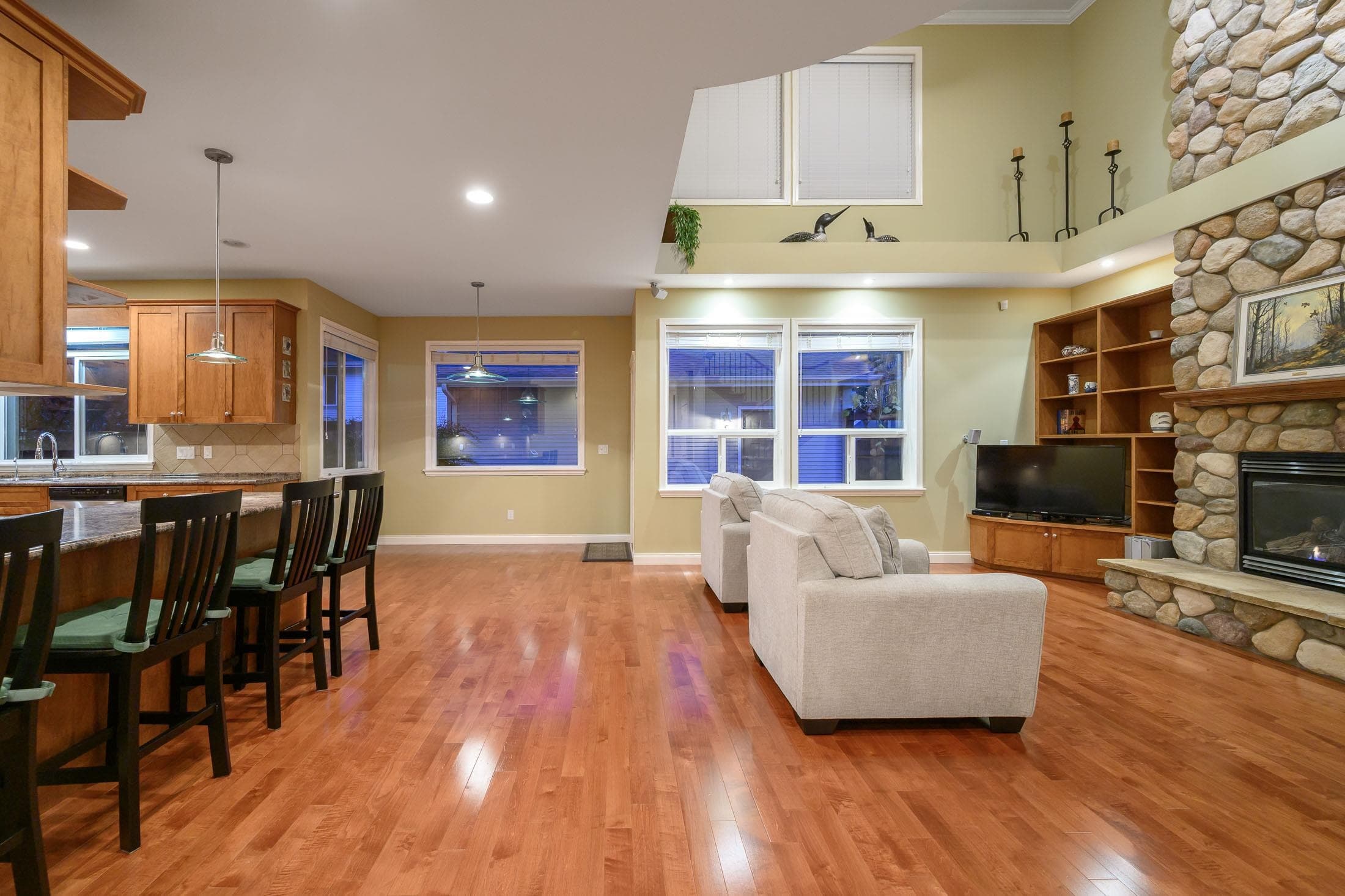 24270 Mcclure Drive, Maple Ridge, V2W 2E5 — photo 5
