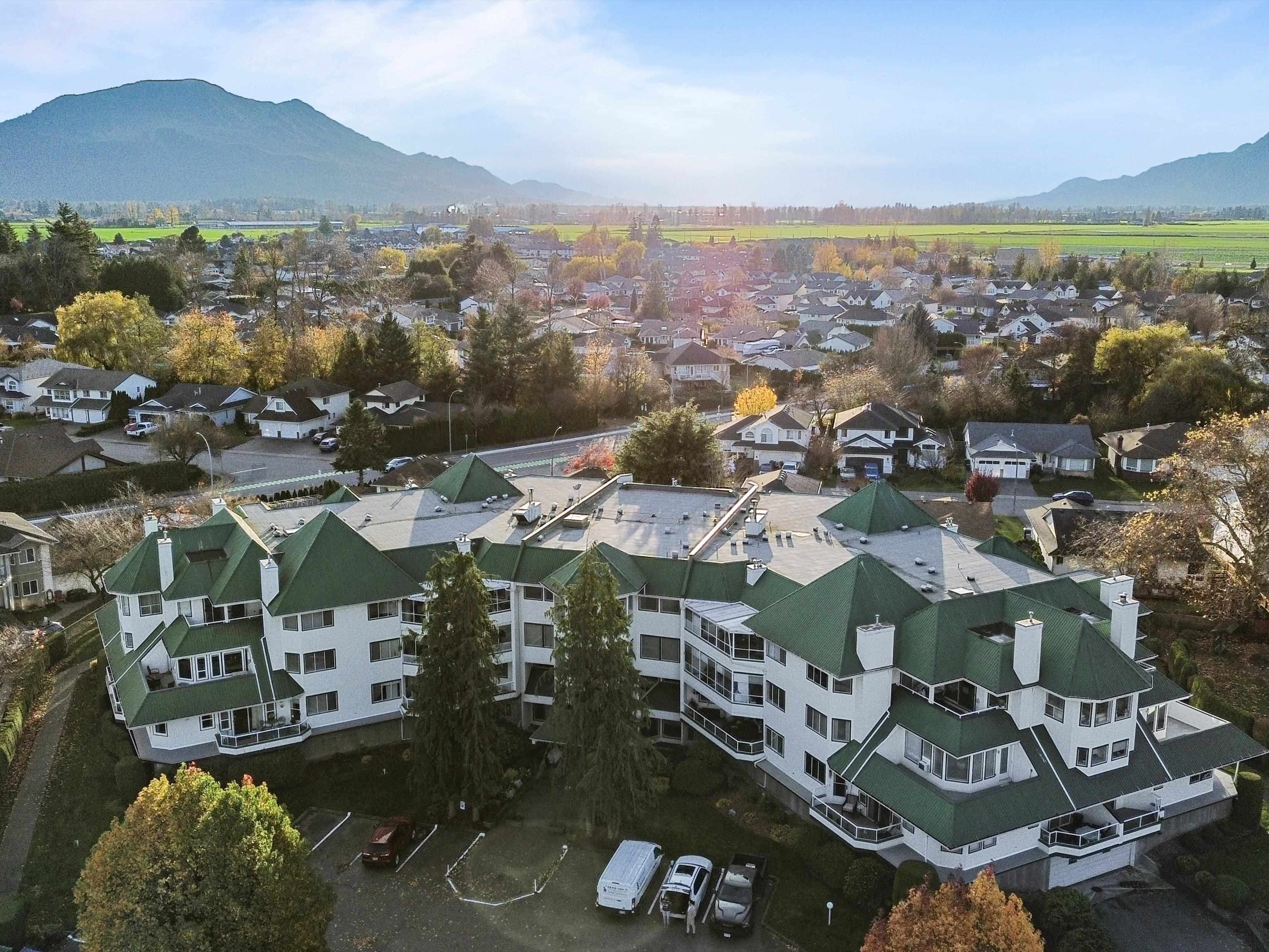 210 - 7651 Amber Drive, Chilliwack, V2R 3J6 — photo 1