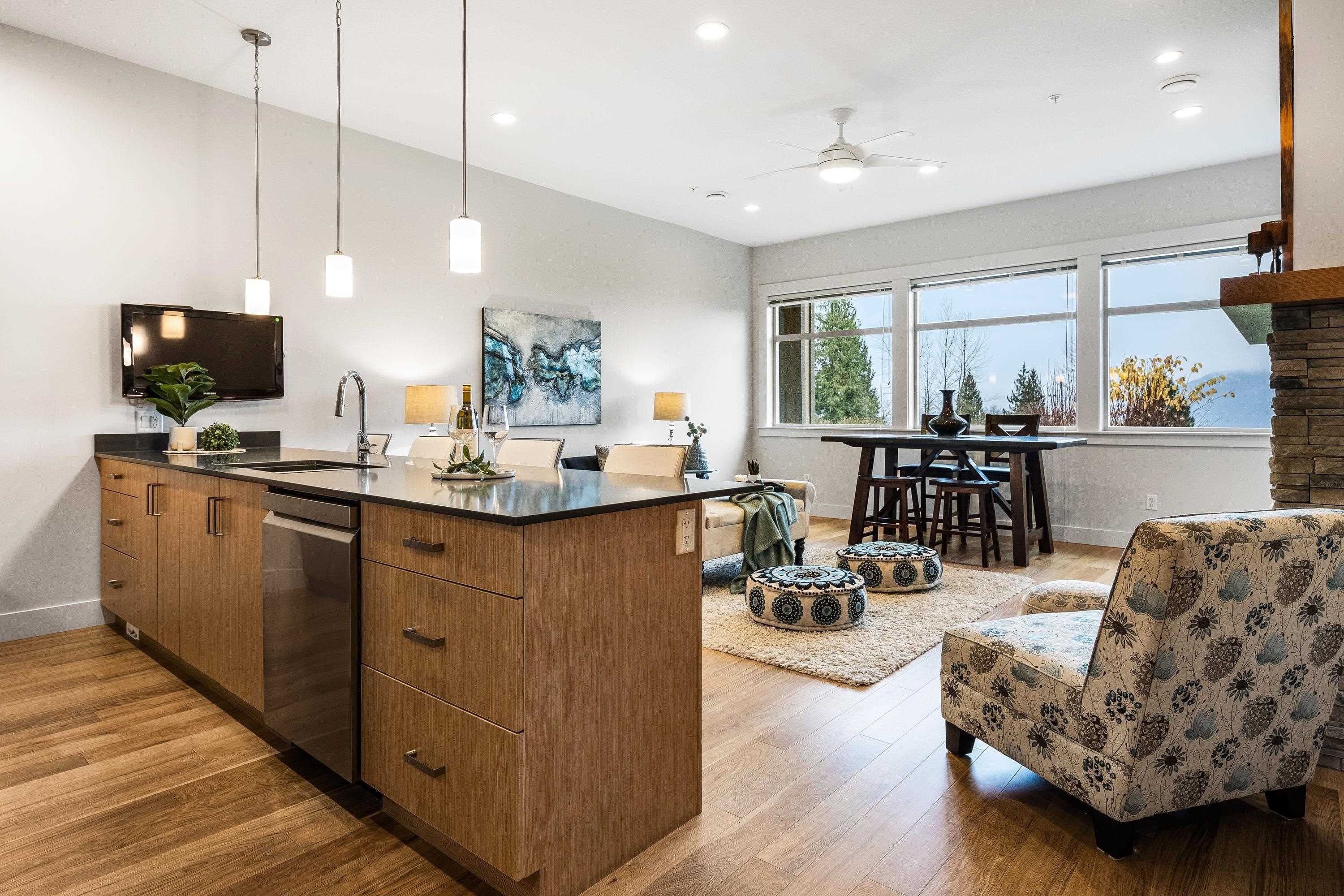 118 - 51096 Falls Court, Chilliwack, V4Z 1K7 — photo 2