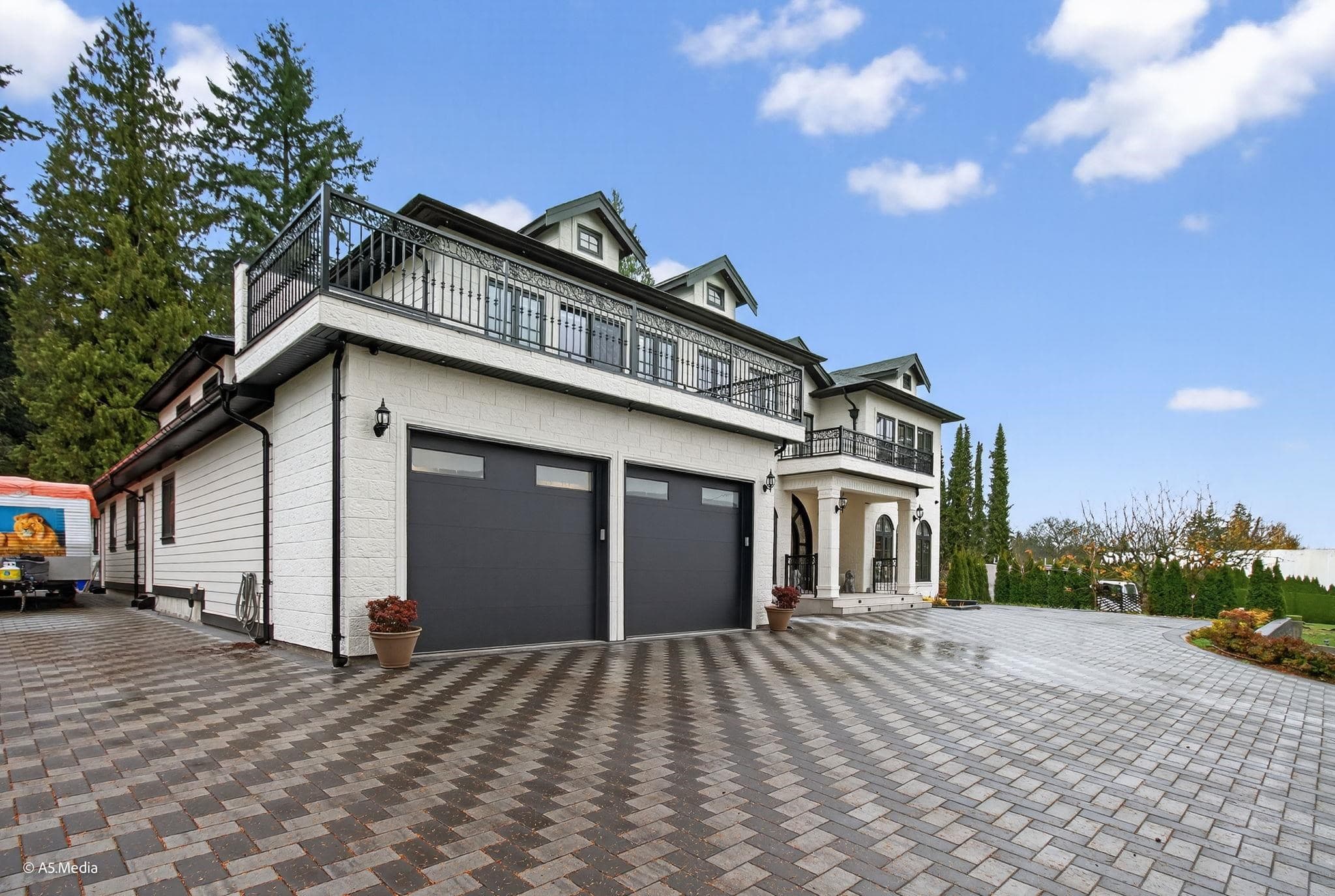 12673 54 Avenue, Surrey, V3X 3C1 — photo 5