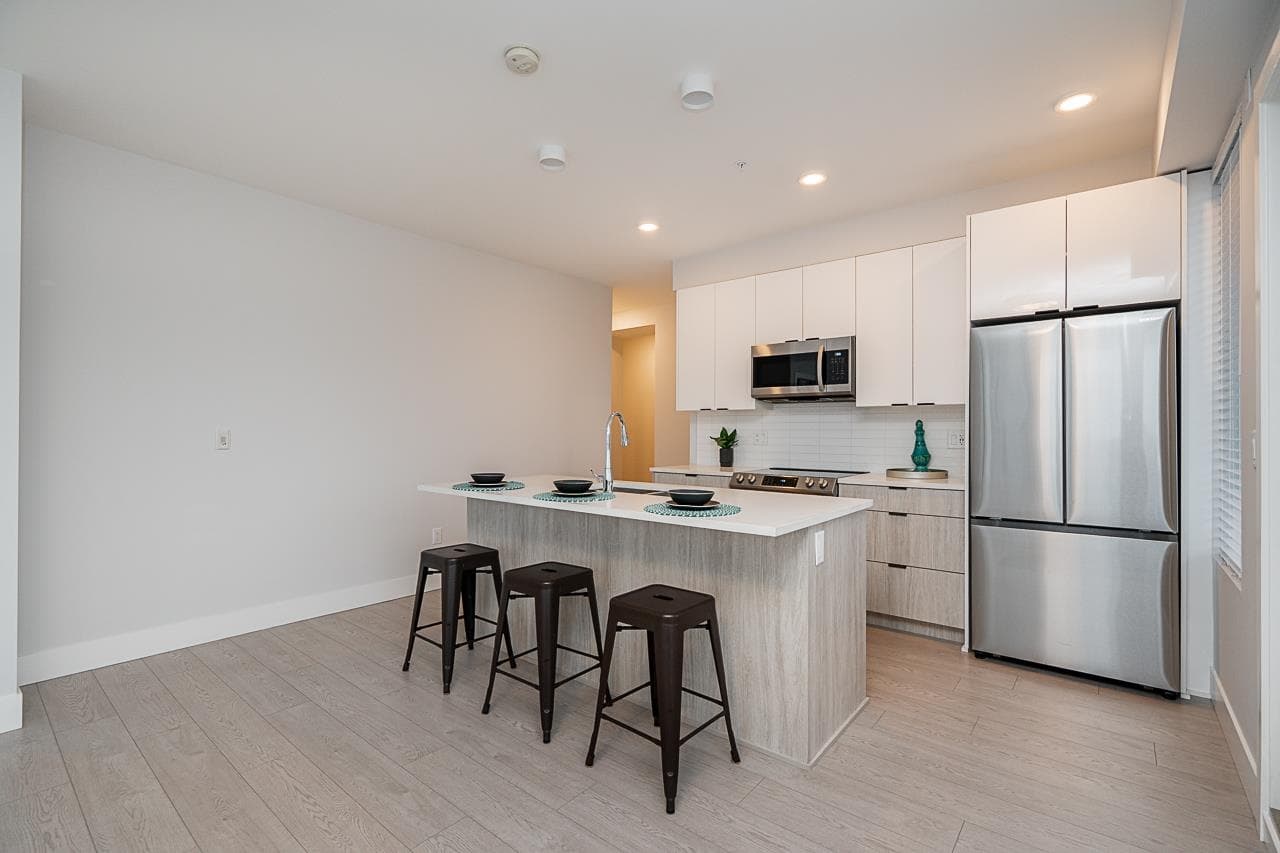 421 - 20360 Logan Avenue, Langley, V3A 0P5 — photo 4