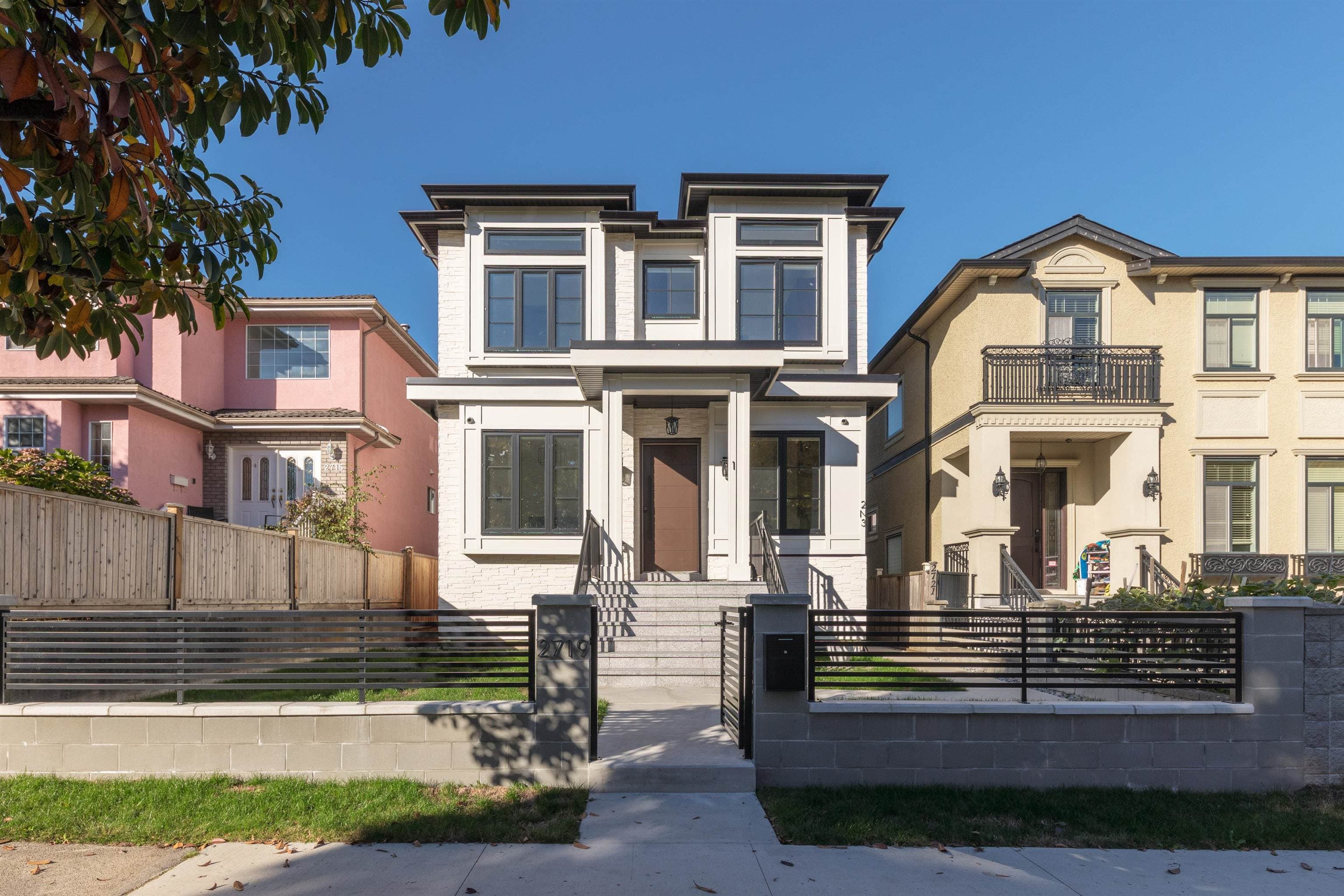 2719 E 46th Avenue, Vancouver, V5S 1A6 — photo 1