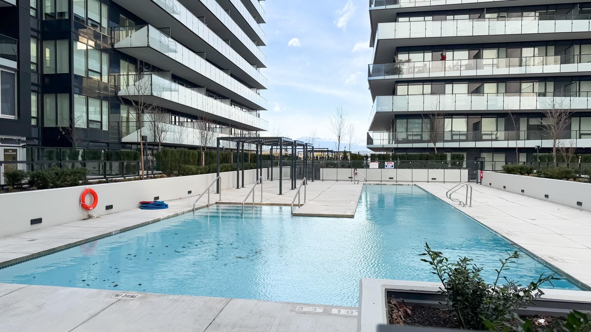 708 - 7977 Lansdowne Road, Richmond, V6X 0X7 — photo 1