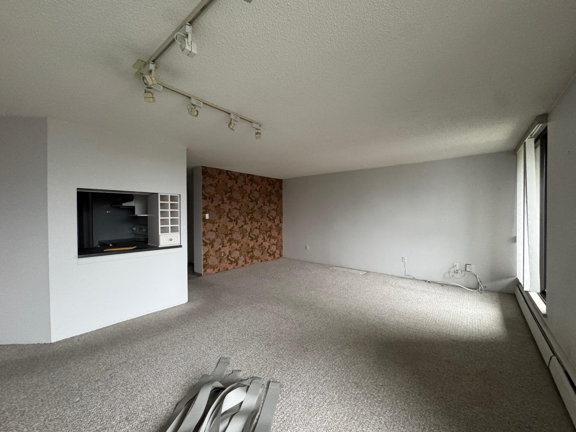 1401 - 3755 Bartlett Court, Burnaby, V3J 7G7 — photo 5