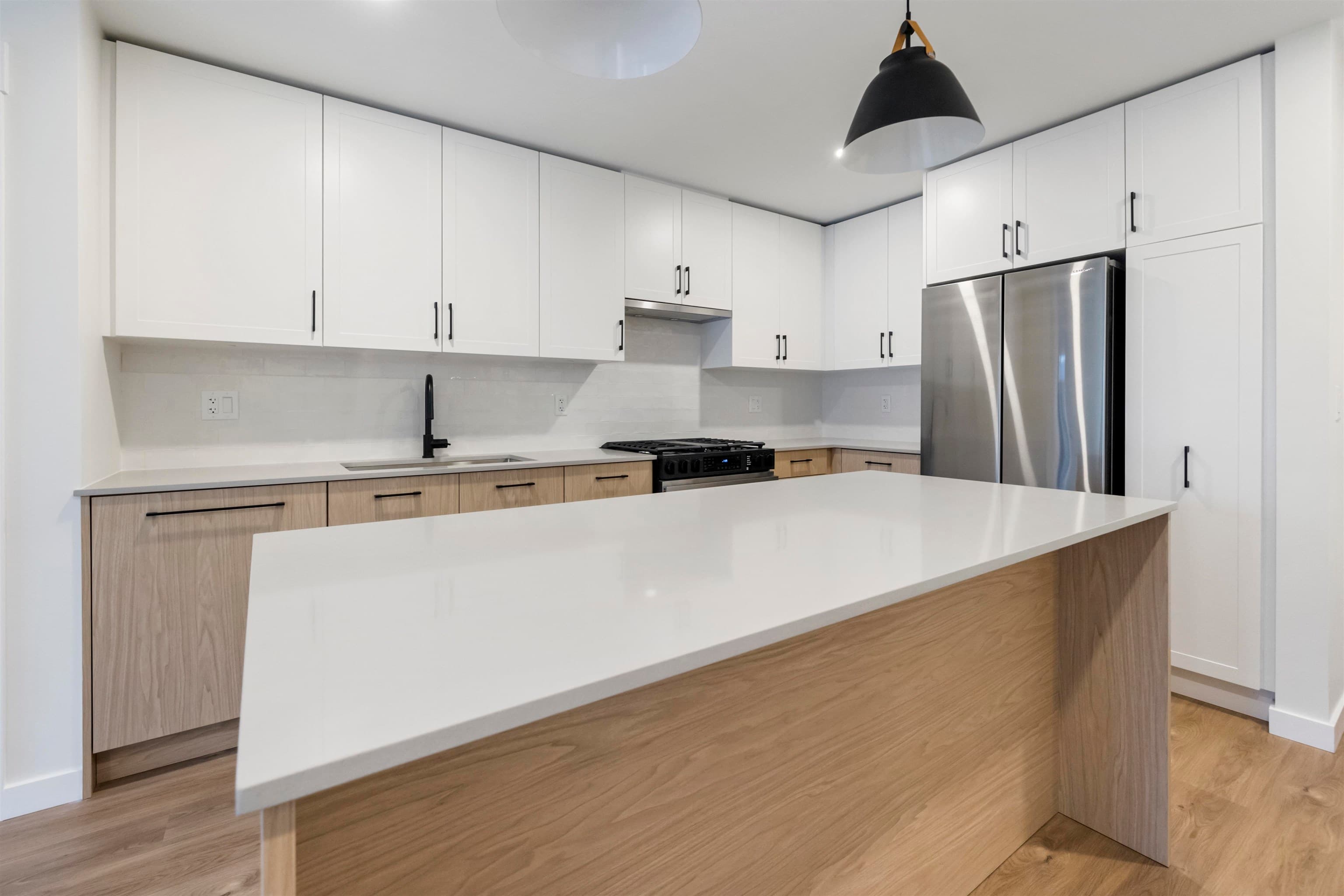 302 - 27218 Aldergrove Town Centre Drive, Langley, V4W 0E4 — photo 4